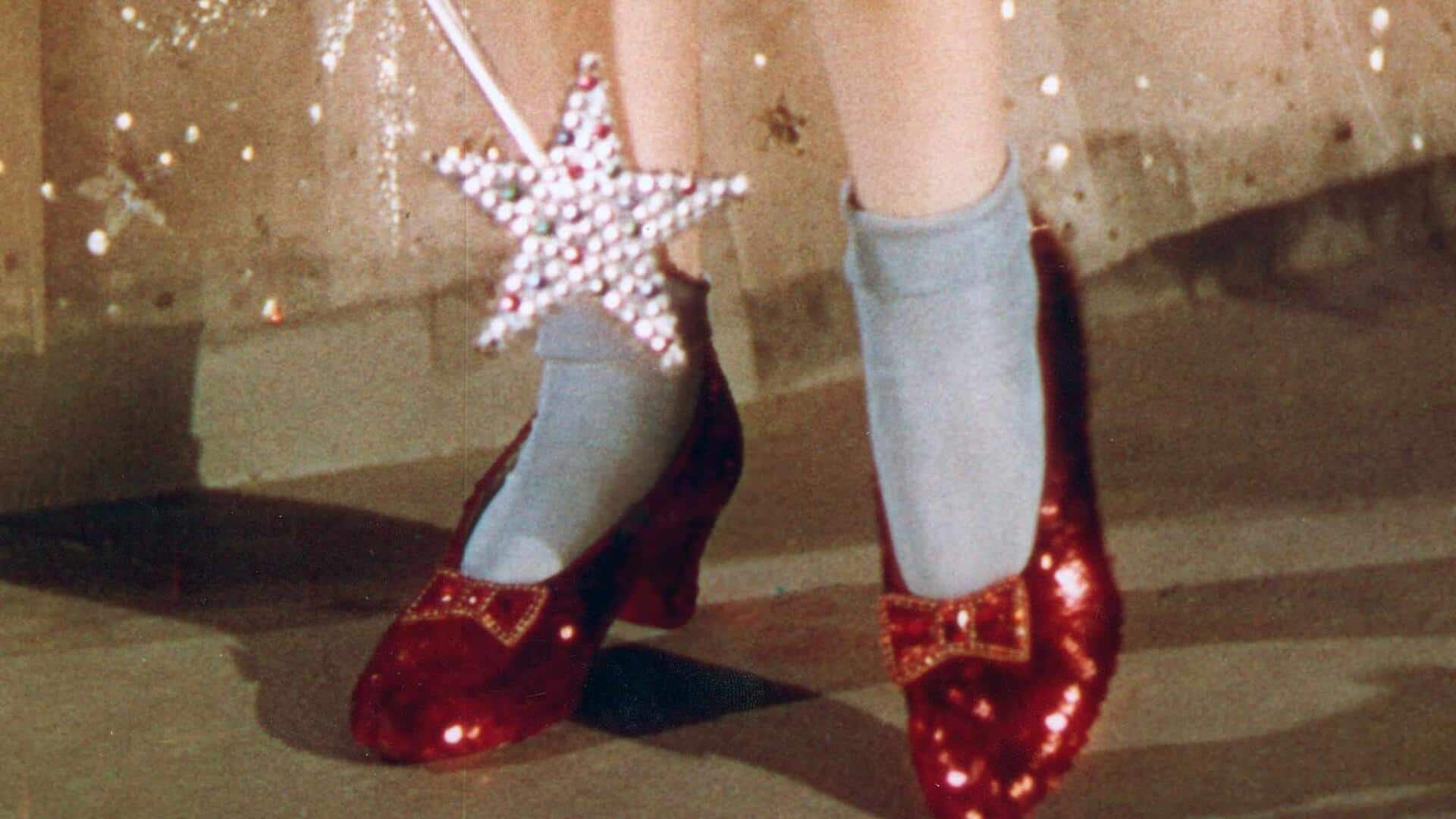 Kostum tak terencana di film Hollywood yang ikonik