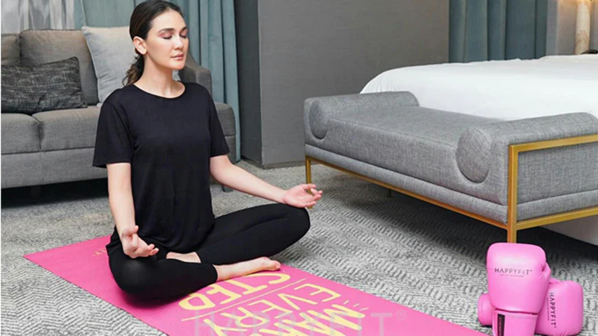 Teknik meditasi unik selebriti Indonesia terungkap