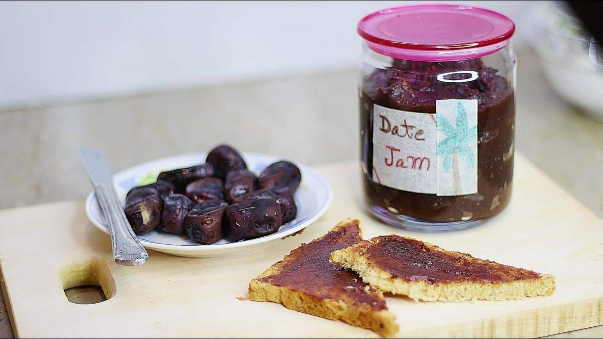 Kreasi Selai Kurma Lezat untuk Sajian Roti Rumahan Kreasi Selai Kurma Lezat untuk Sajian Roti Rumahan