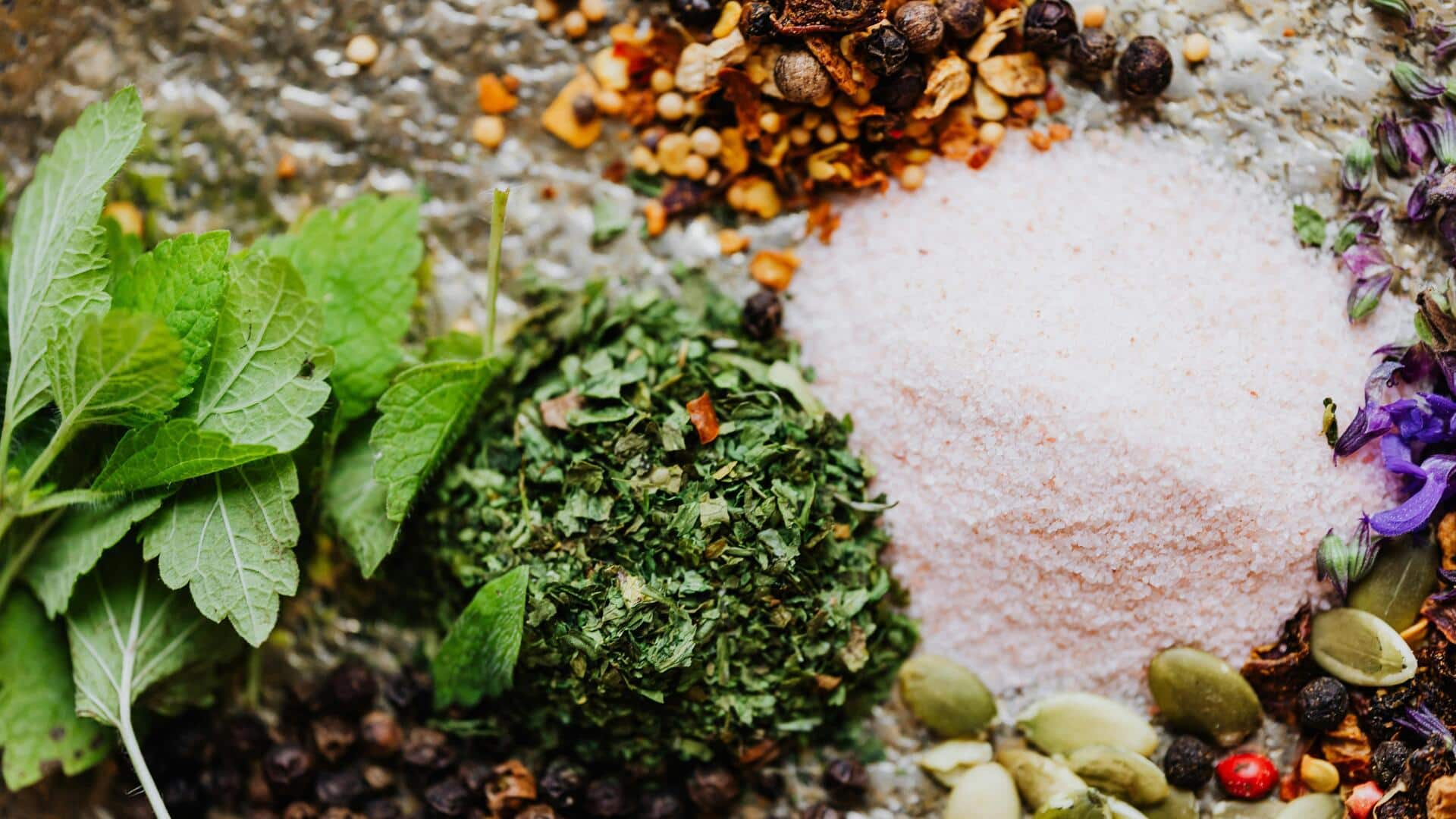 Cara mempertahankan kesegaran herbal lebih lama