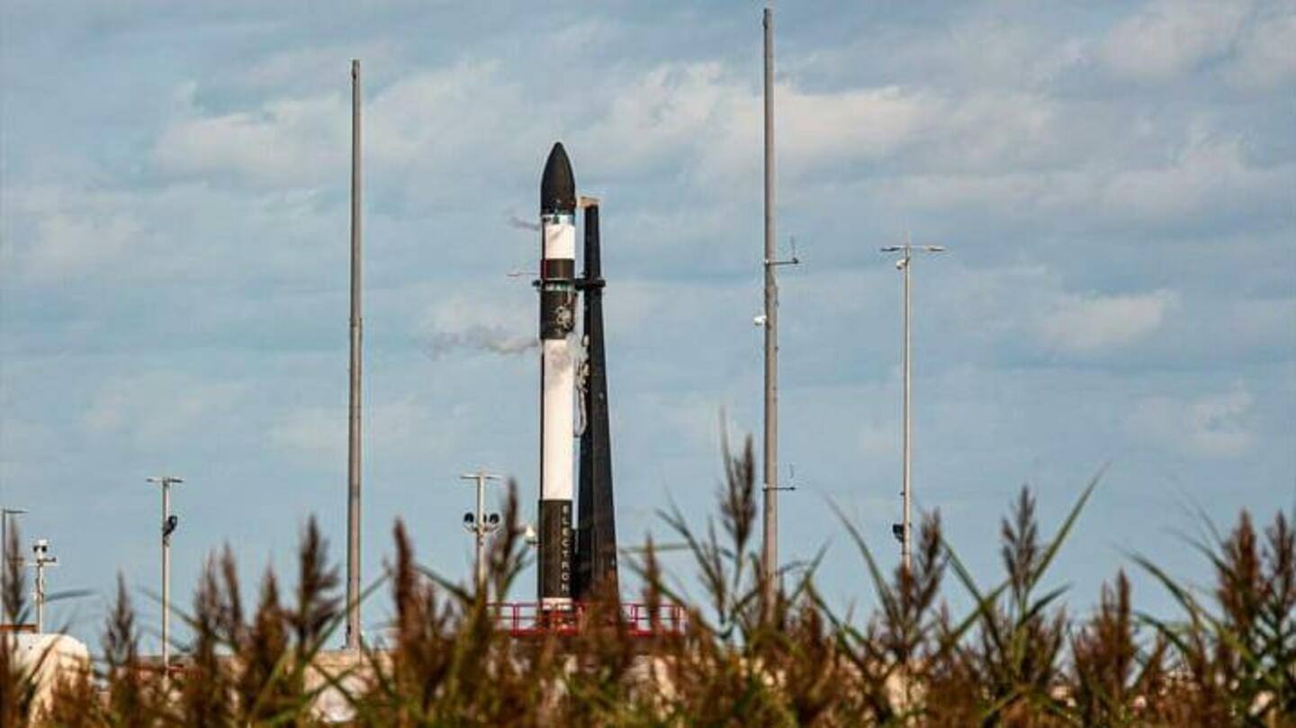 Rocket Lab berhasil meluncurkan roket Elektron dari tanah Amerika Serikat