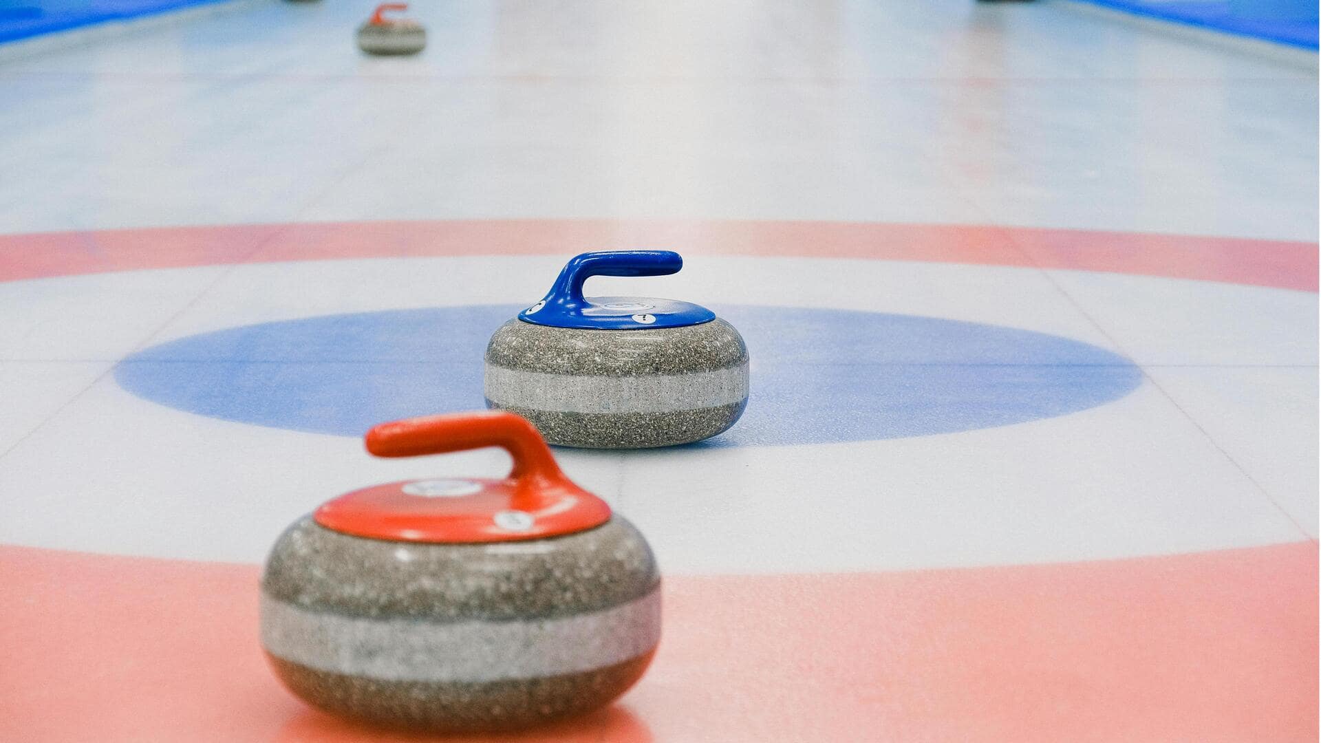 Makna tersembunyi dari desain batu granit dan pegangan curling