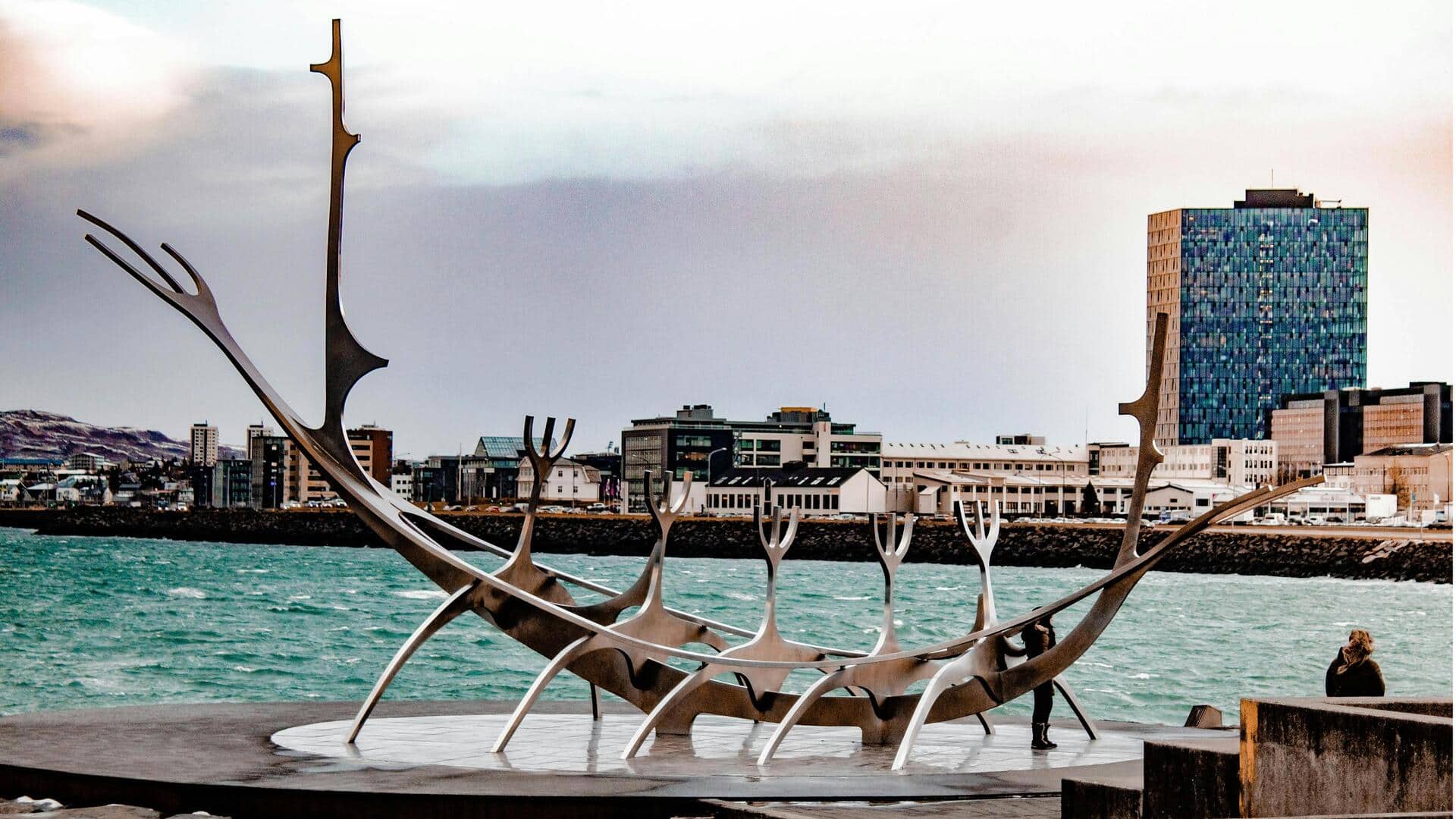 Lima Tempat Menarik di Pelabuhan Reykjavik