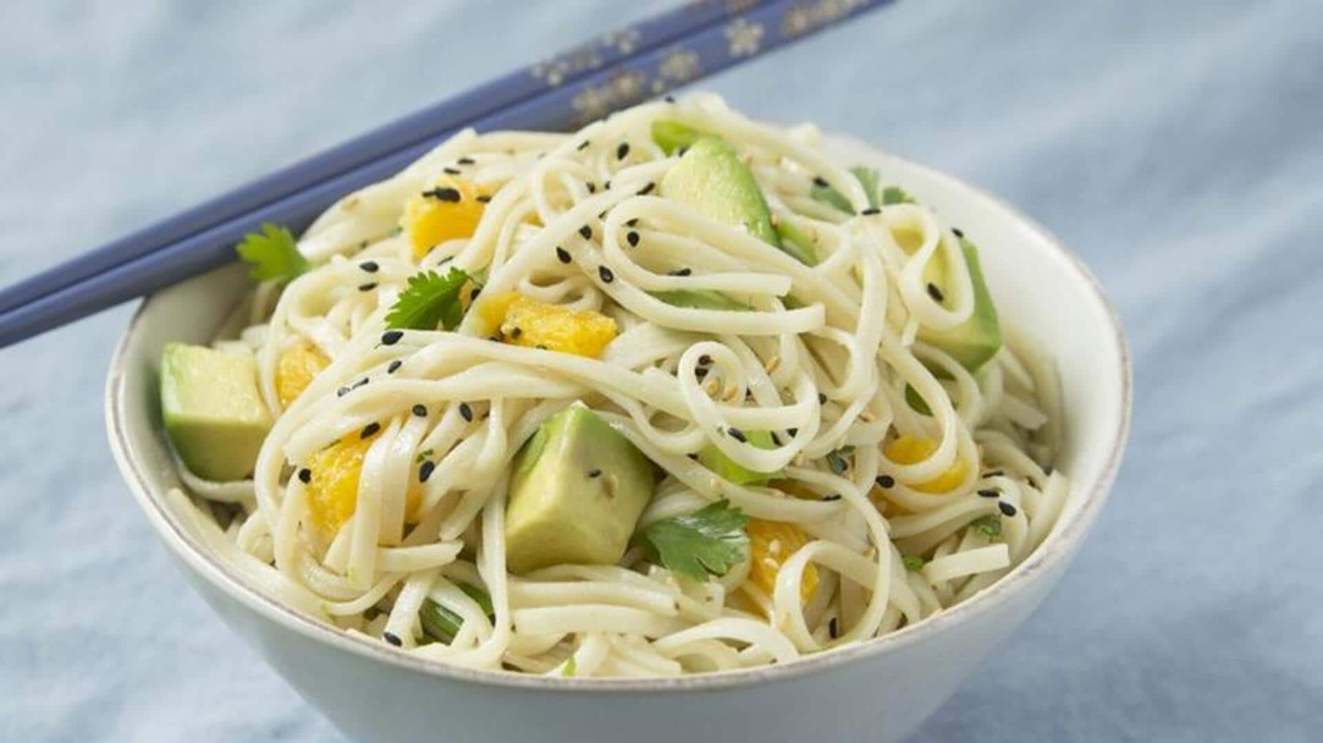 Lima Resep Menarik dari Perpaduan Alpukat dan Mi Lima Resep Menarik dari Perpaduan Alpukat dan Mi