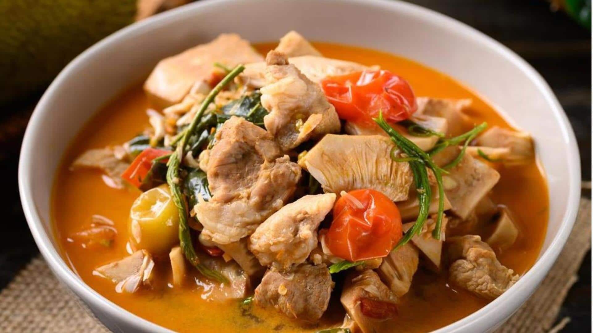 Mencicipi Hidangan Nangka Berbumbu Cengkeh dari Indonesia