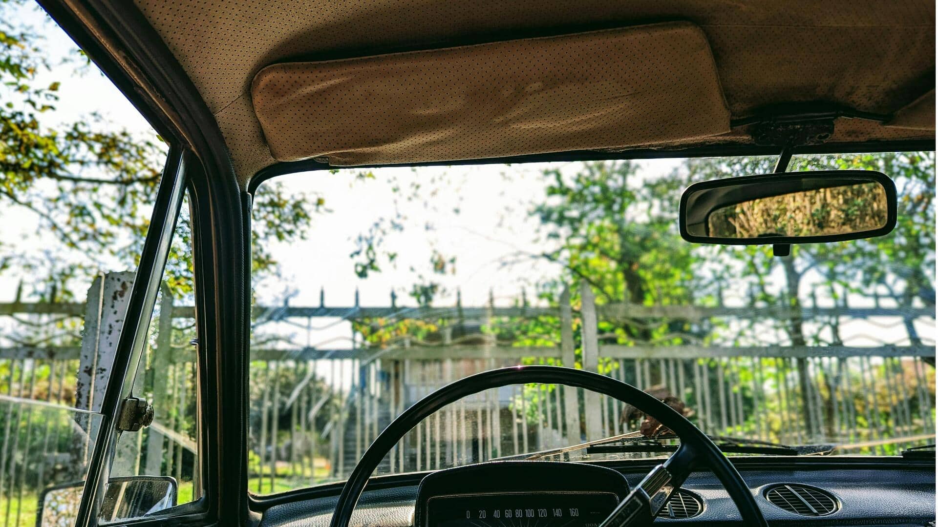 Lima Cara Cerdas Memanfaatkan Visor Mobil Anda