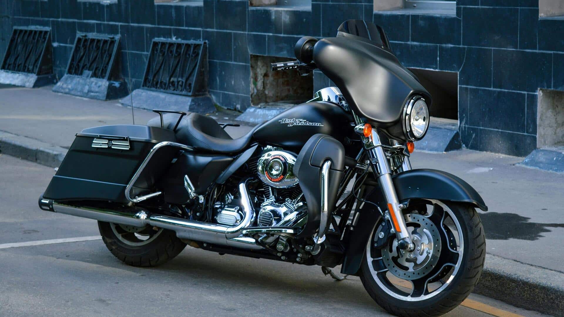 Lima Cara Penting untuk Melindungi Motor Mewah Anda