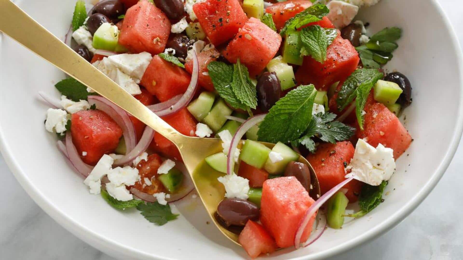 Salad India dengan Buah dan Sayur Musiman