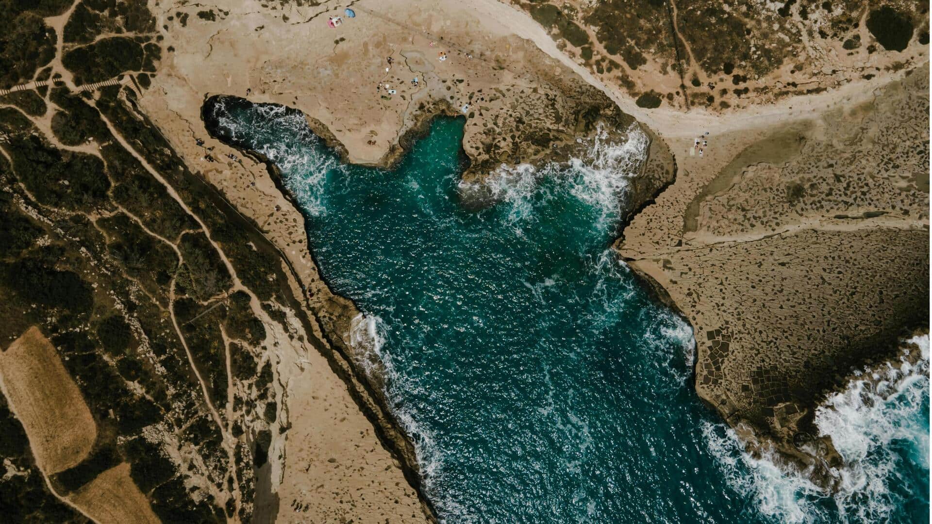Temukan Keindahan Bawah Laut Malta Temukan Keindahan Bawah Laut Malta