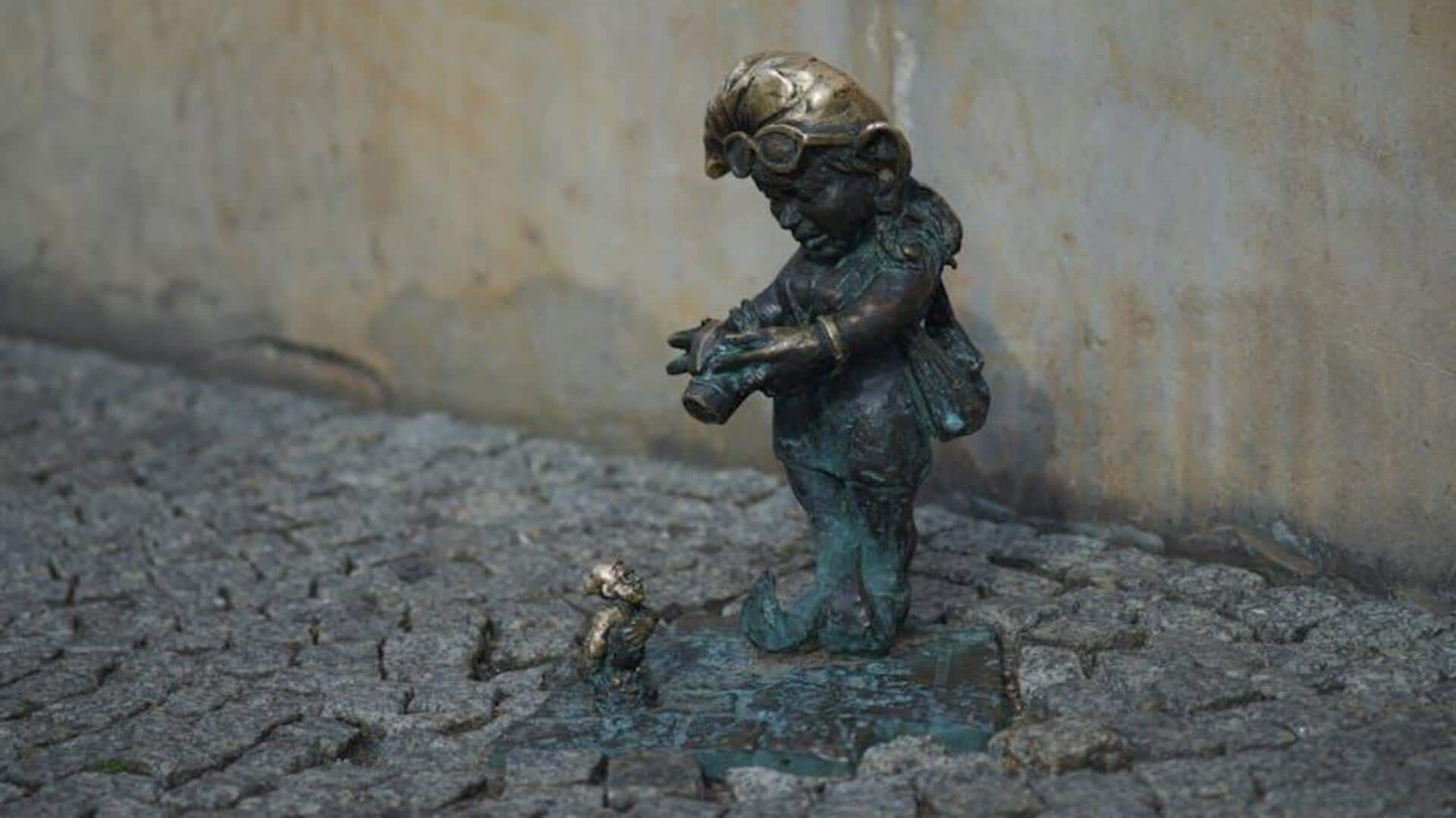 Menjelajahi Patung Kerdil di Wroclaw dalam Jalan-Jalan Santai