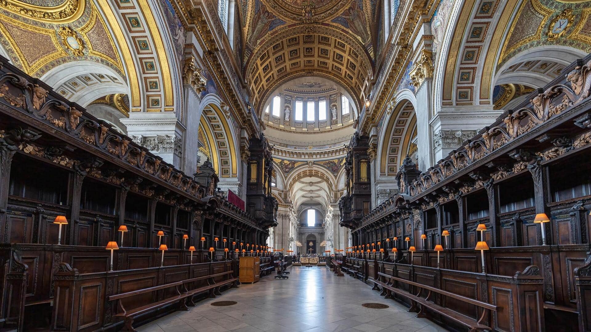 Teknik Memotret Narasi Sunyi Arsitektur