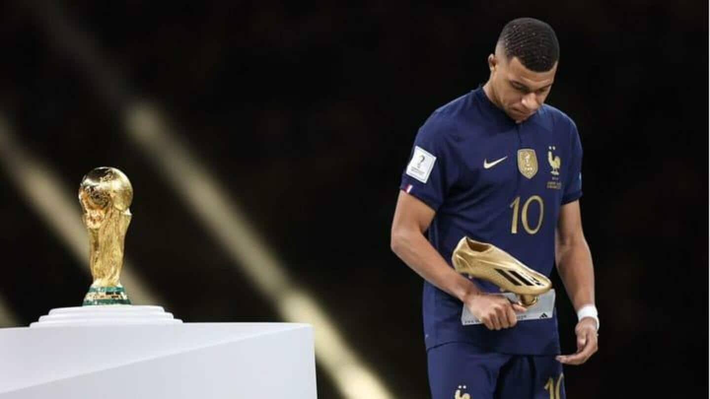 Kylian Mbappe akan melewatkan pertandingan leg pertama babak 16 besar Liga Champions