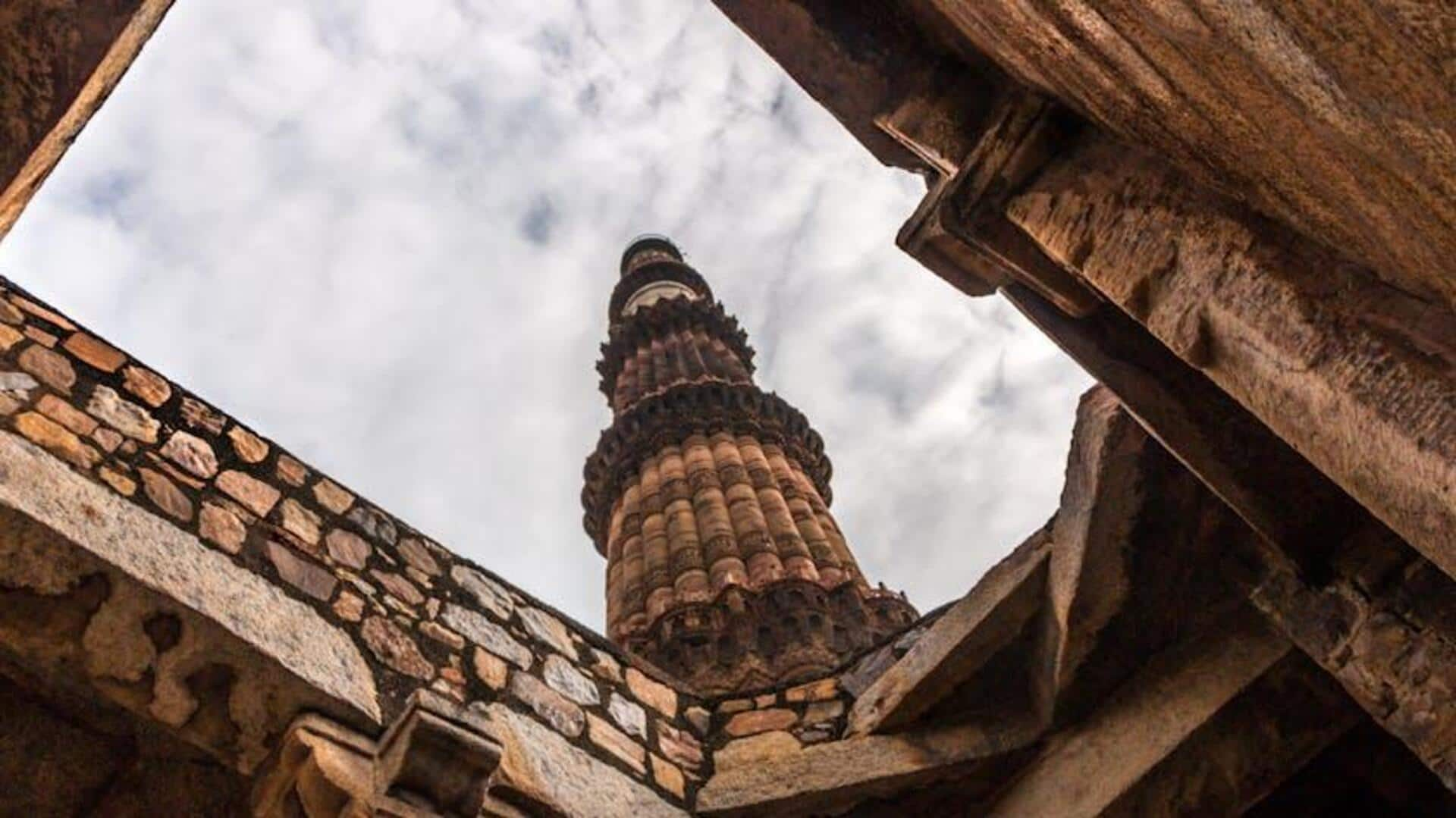 Menjelajahi Keindahan Red Fort dan Qutub Minar di Delhi, India