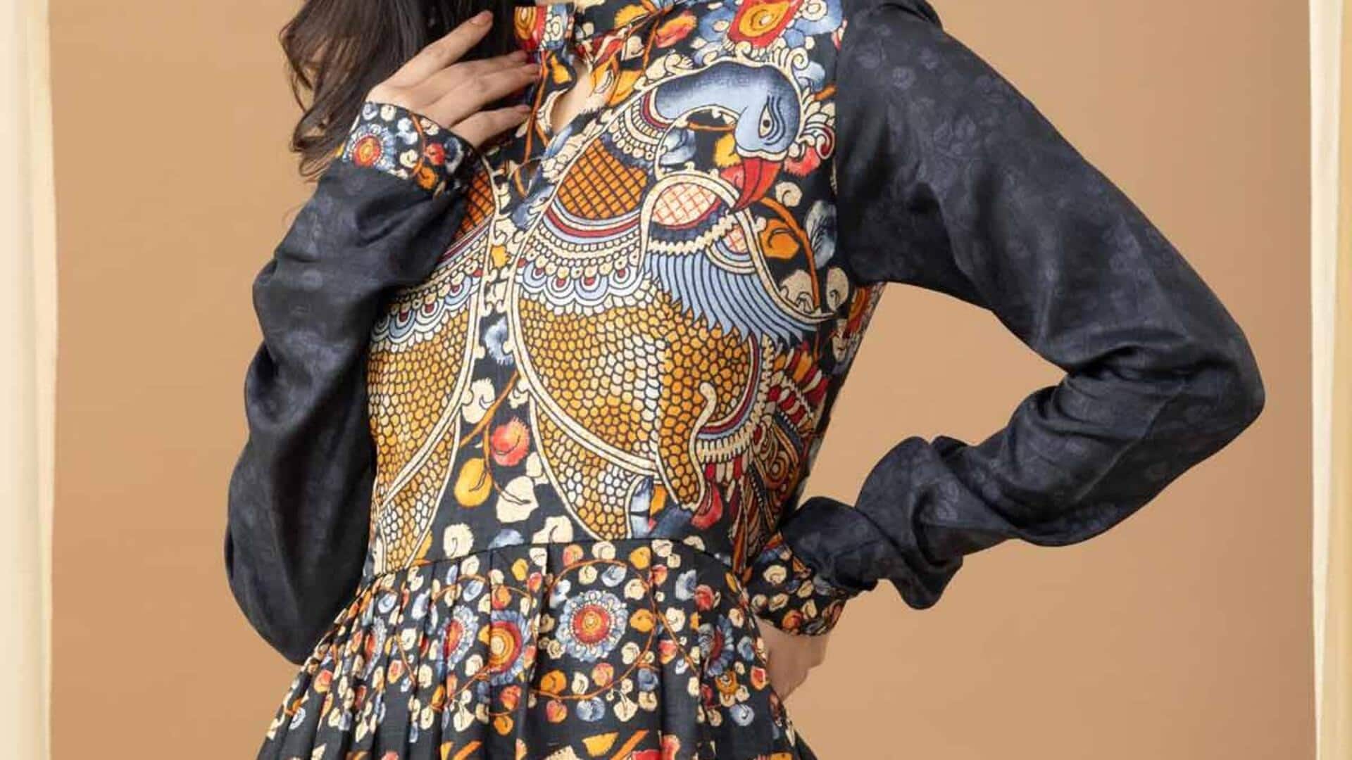 Memadukan gaya Kalamkari tradisional dalam fesyen Anda