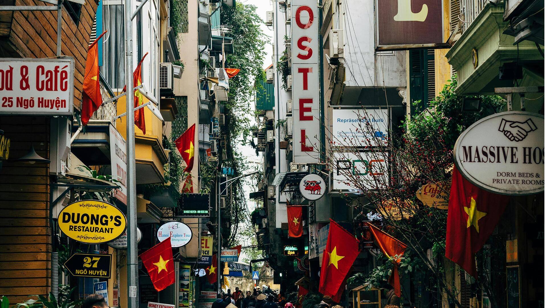 Menjelajahi Keunikan Jalan dan Pasar Bersejarah di Hanoi, Vietnam