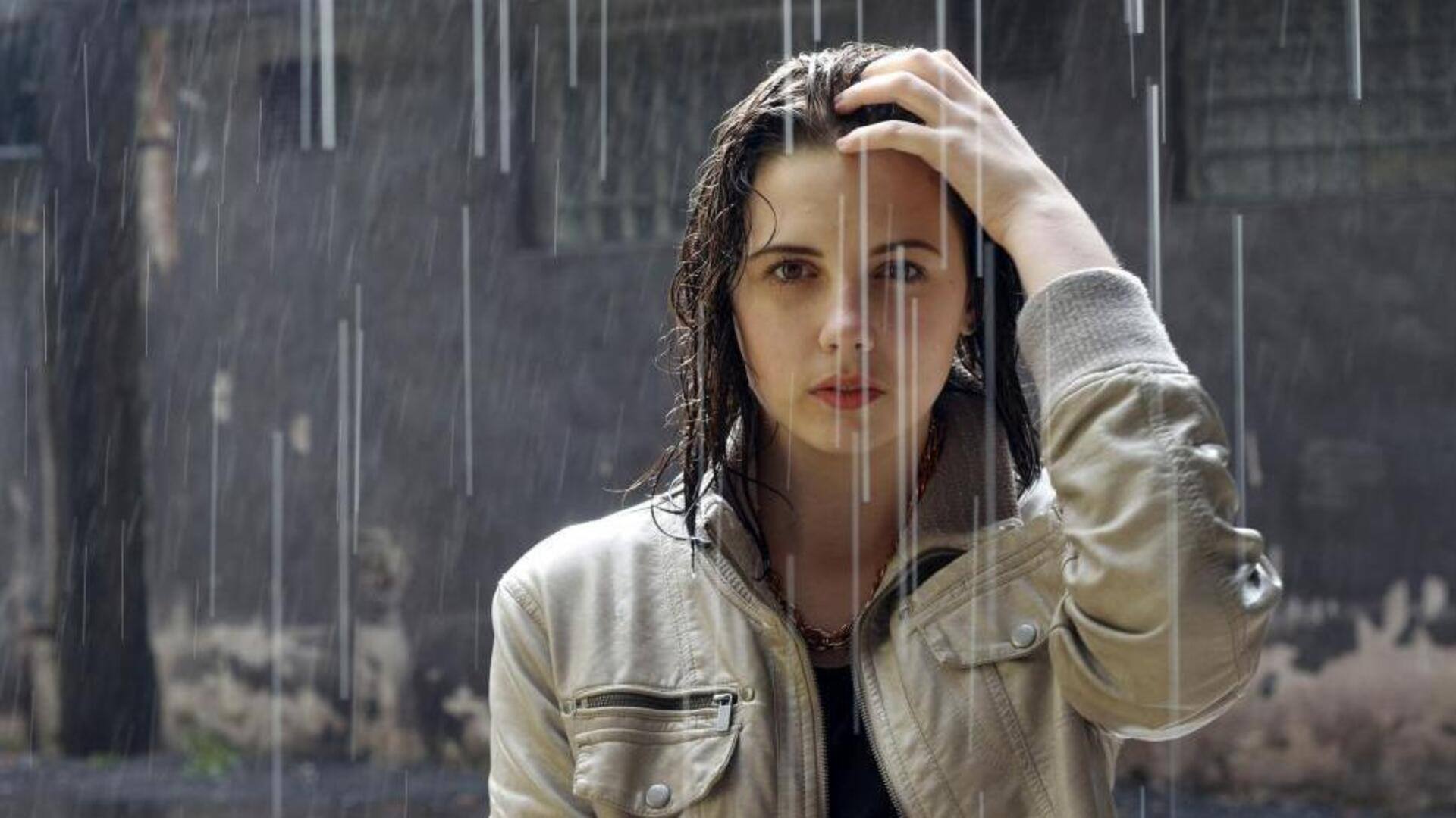 Gaya musim hujan dengan pakaian tahan air