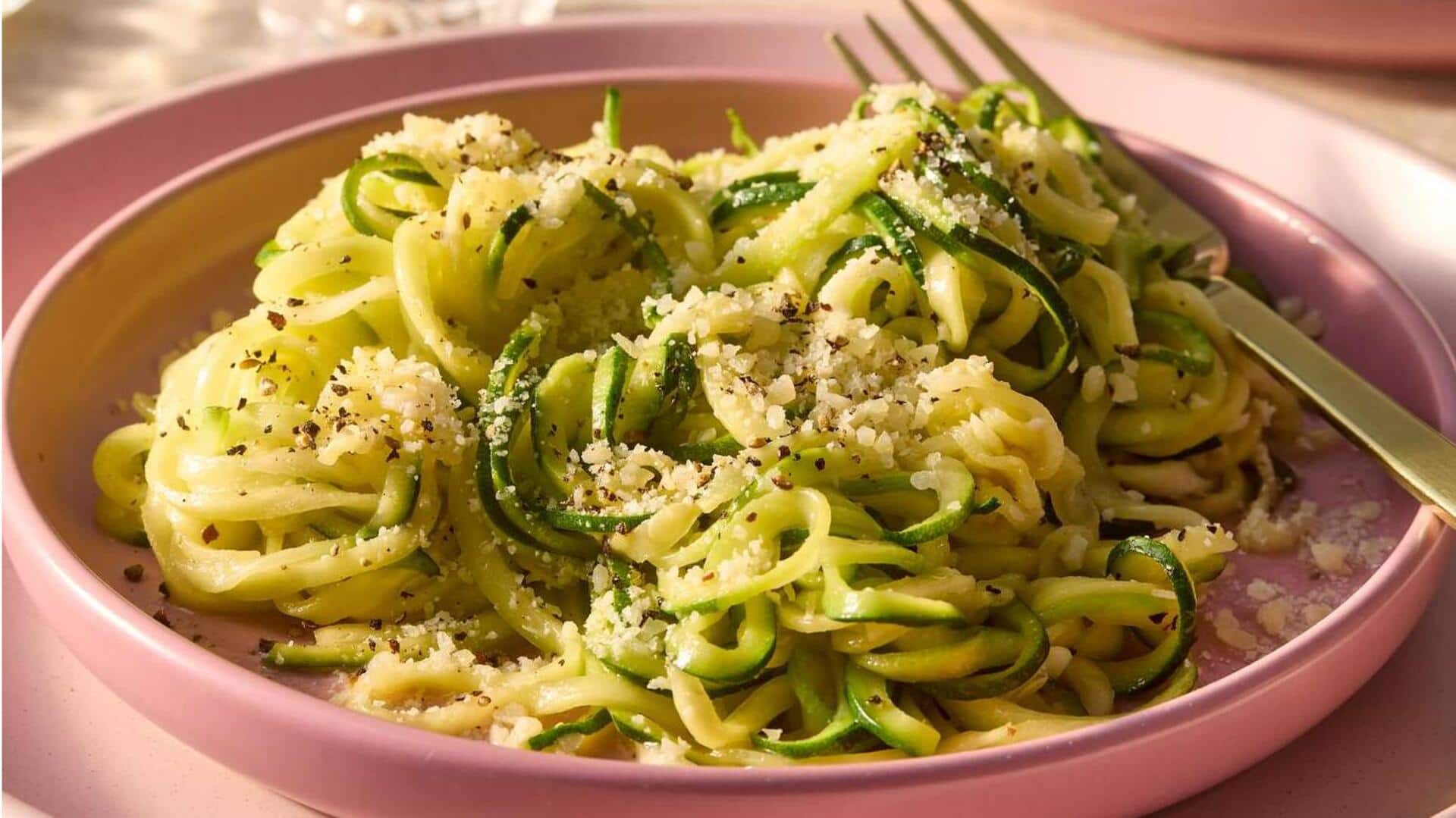 Cobalah Lima Hidangan Mi Sayuran yang Unik Ini