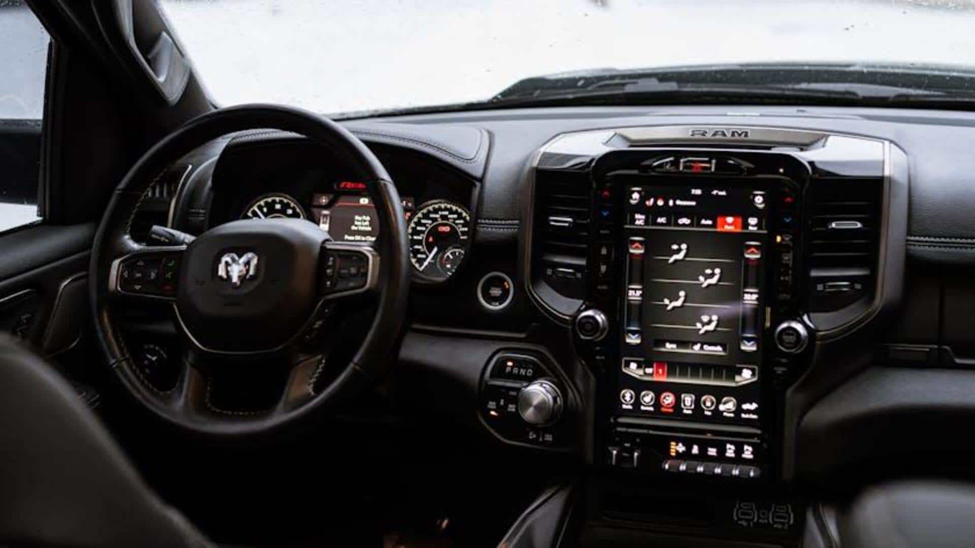 Lima Tips Penting untuk Memperpanjang Umur Infotainment Mobil Pintar