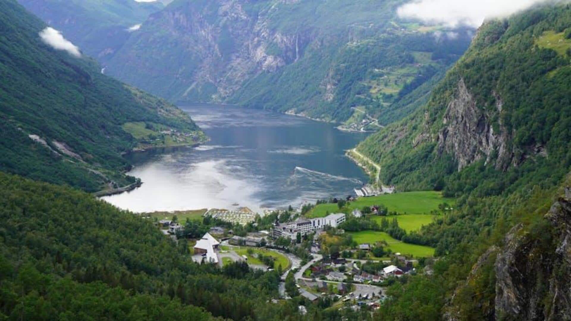 Menjelajahi Ketentraman Desa Fjord di Norwegia