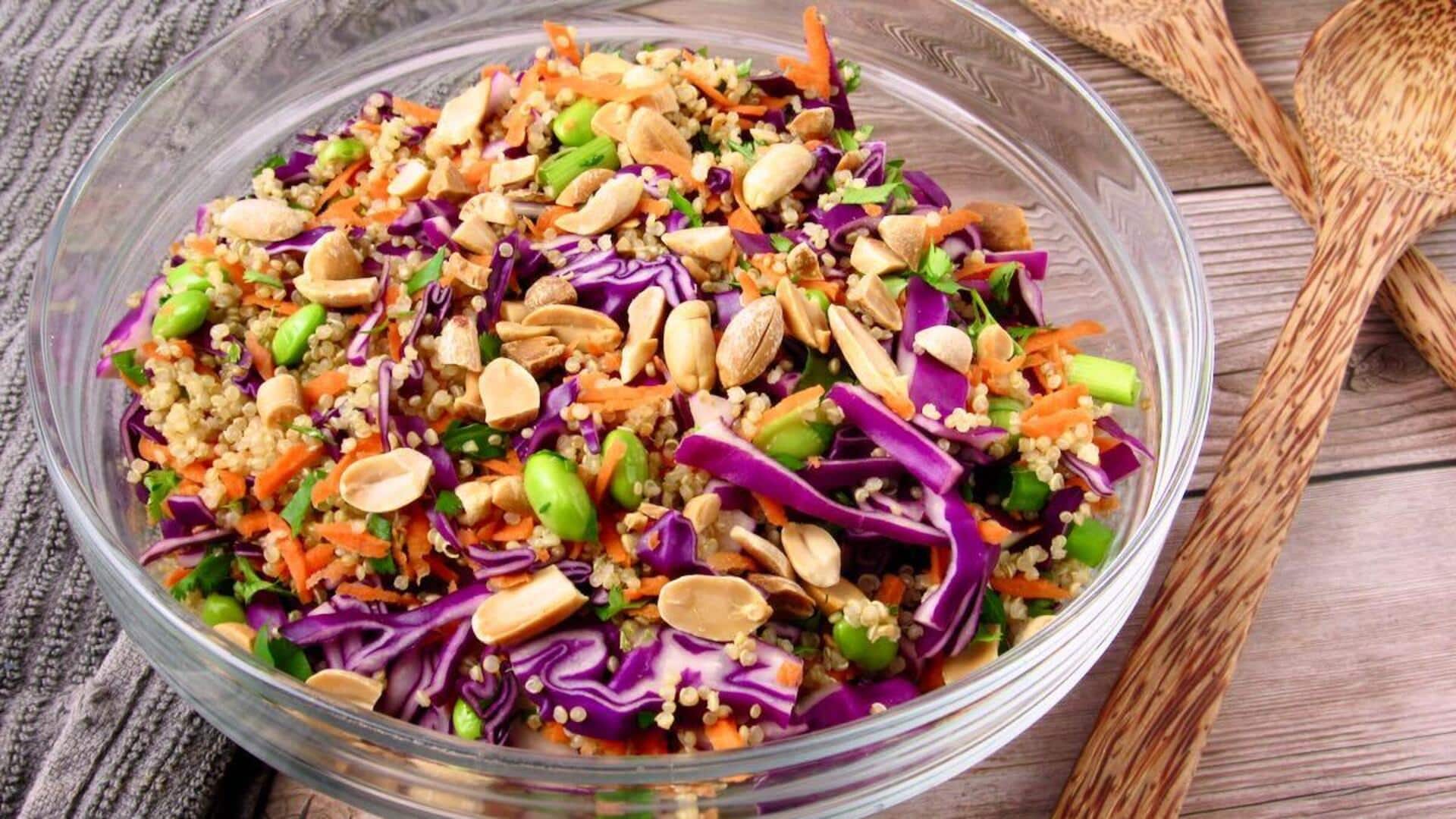 Lima Topping Unik untuk Salad Asia Tenggara