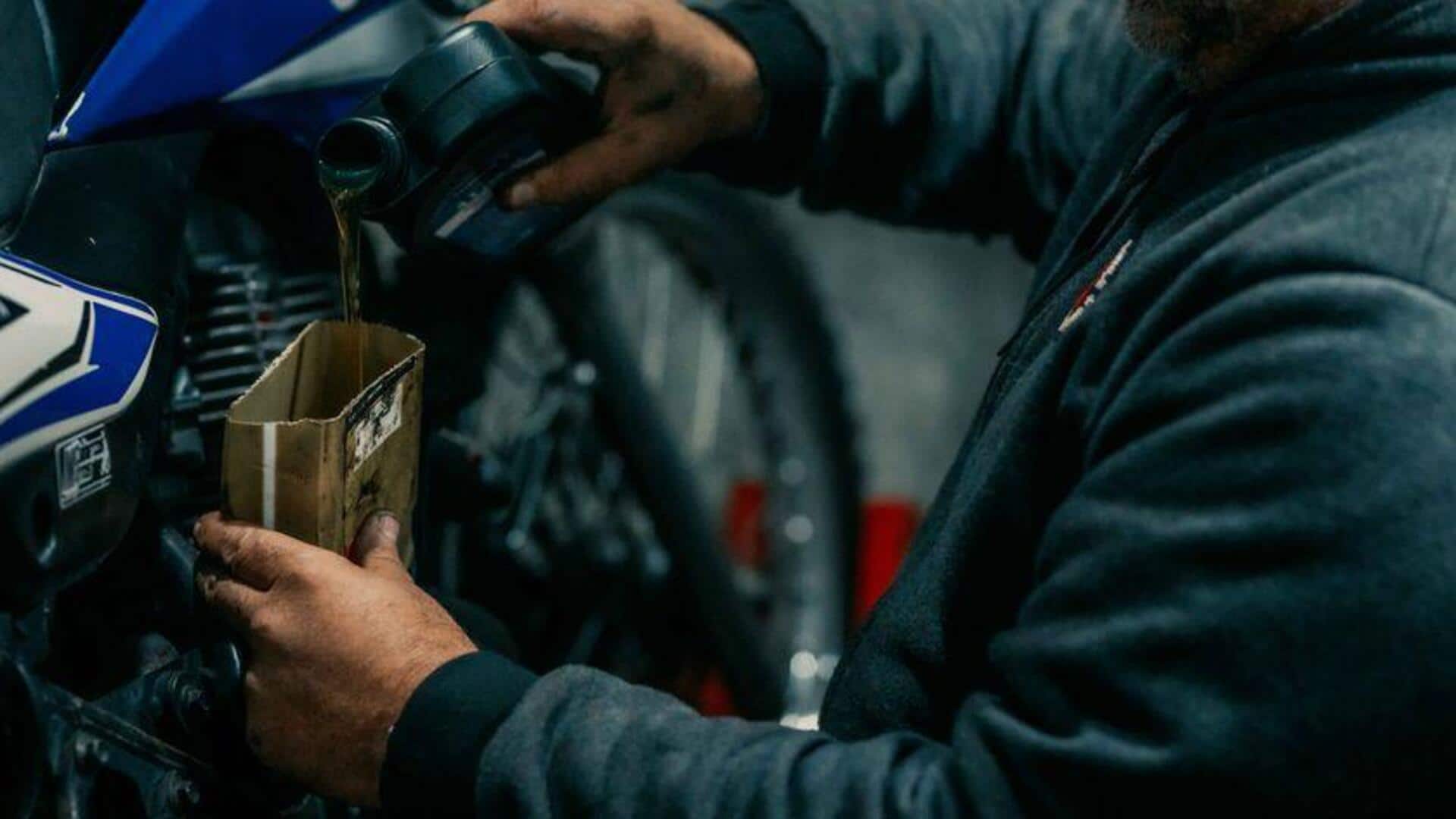 Perbandingan Oli Motor Sintetis dan Mineral