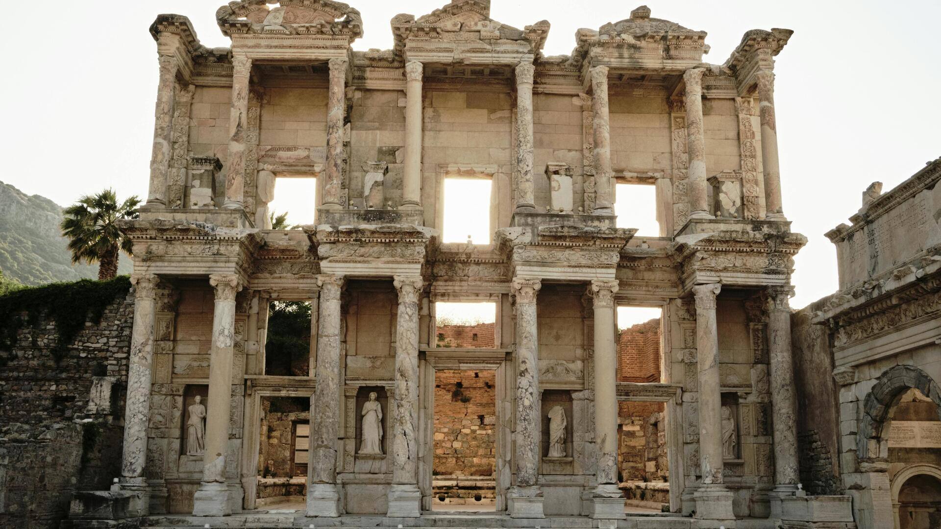 Menemukan Keindahan Reruntuhan Bersejarah Turki dan Pedesaan yang Tenang