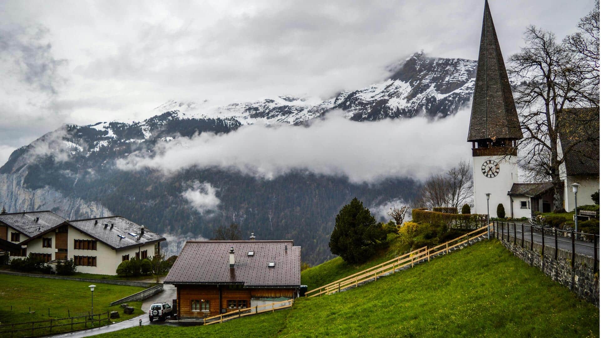 Menjelajahi Desa Alpen Swiss yang belum Dikenal untuk Pelarian Tenang Menjelajahi Desa Alpen Swiss yang belum Dikenal untuk Pelarian Tenang