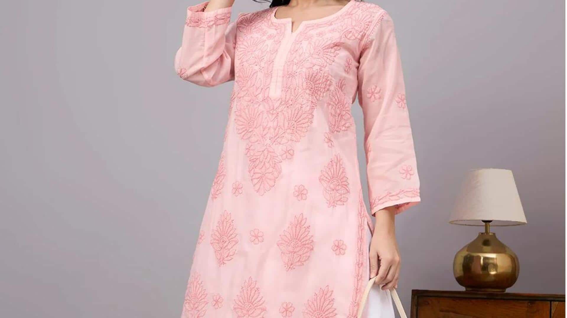 Kurti Chikankari: Tip gaya elegan di musim hujan