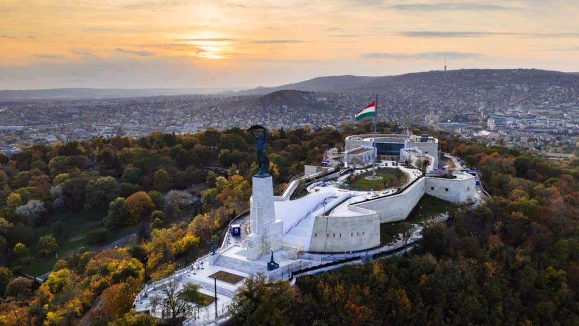Menjelajahi Lima Harta Arsitektur Tersembunyi di Budapest