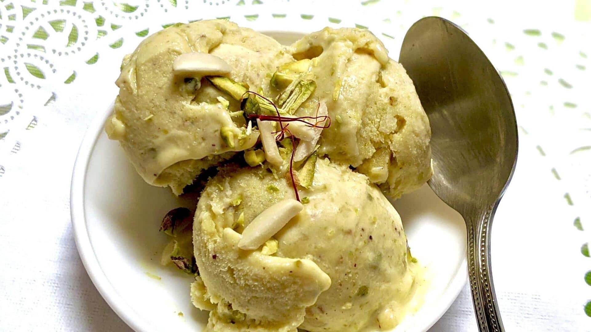 Mencicipi Rasa Es Krim Unik dari India