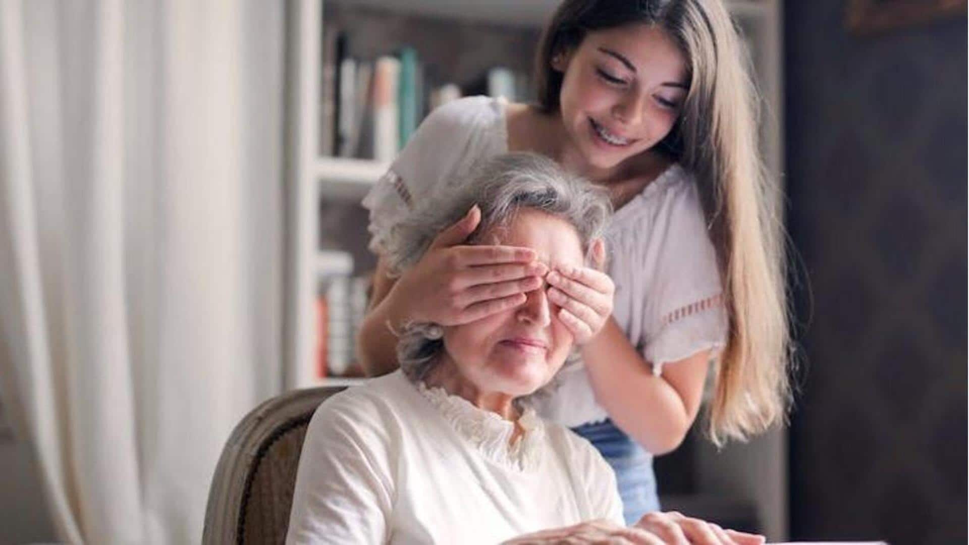 Cara membuat kakek-nenek Anda merasa istimewa