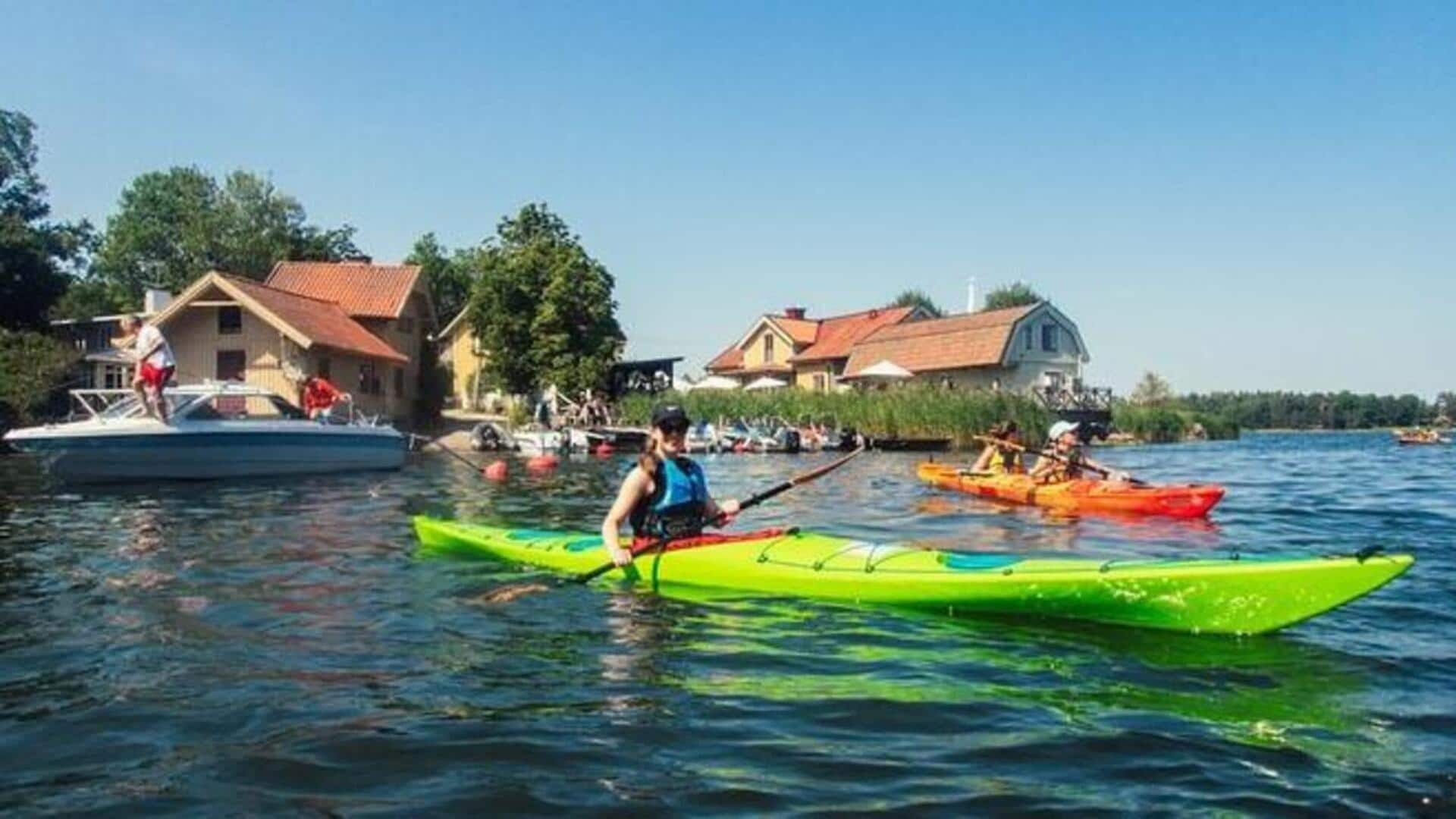 Mendayung melintasi kepulauan Stockholm untuk menikmati pemandangan pantai yang menakjubkan