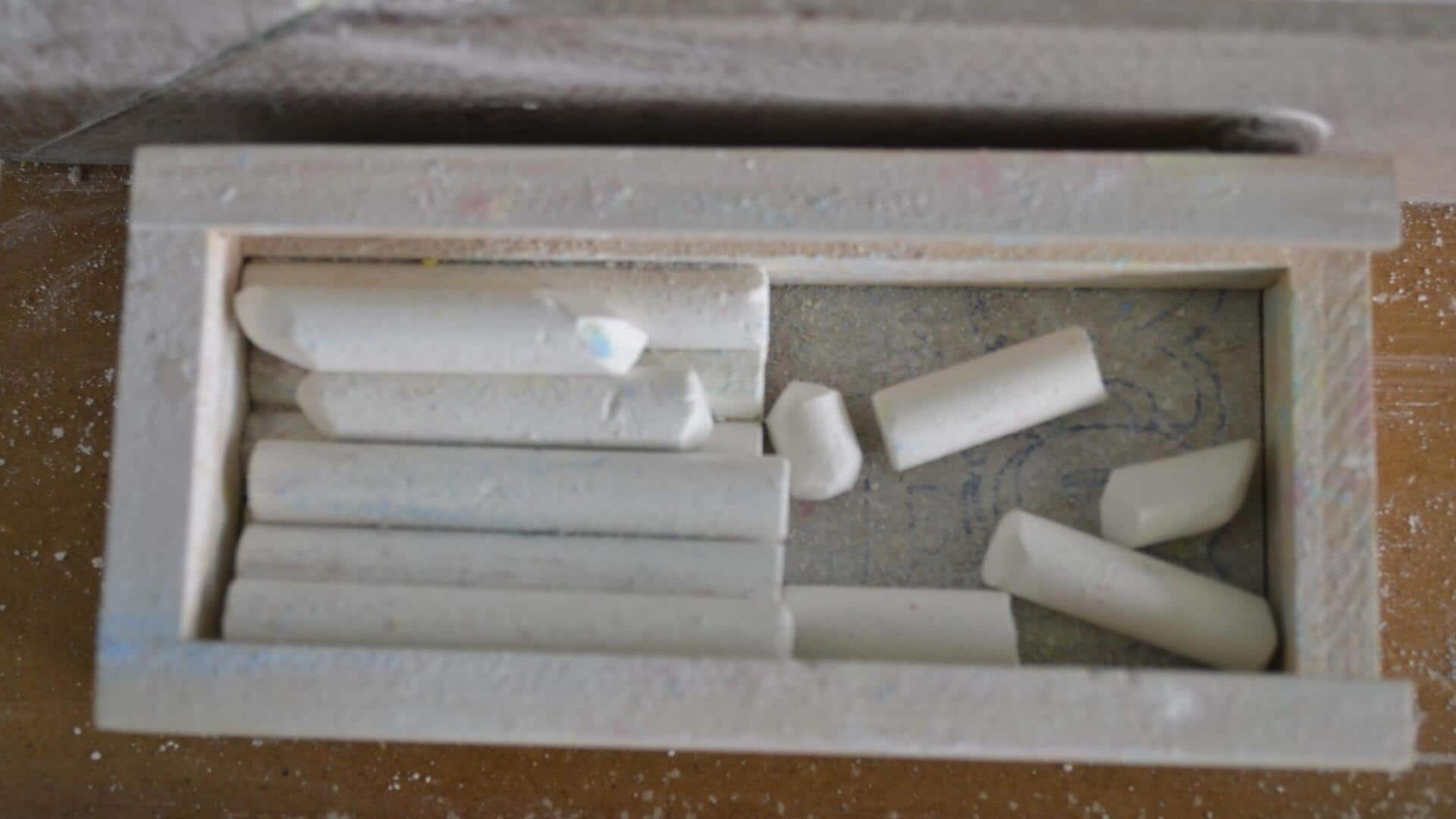 Lima kegunaan tak terduga kapur putih di rumah