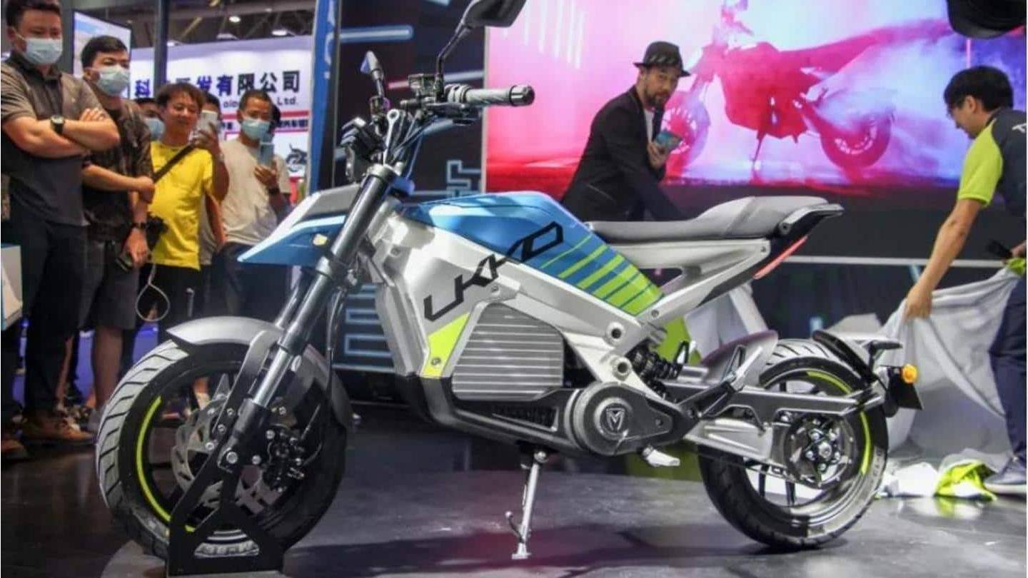 Motor ini mendapat garpu depan terbalik Motor ini mendapat garpu depan terbalik