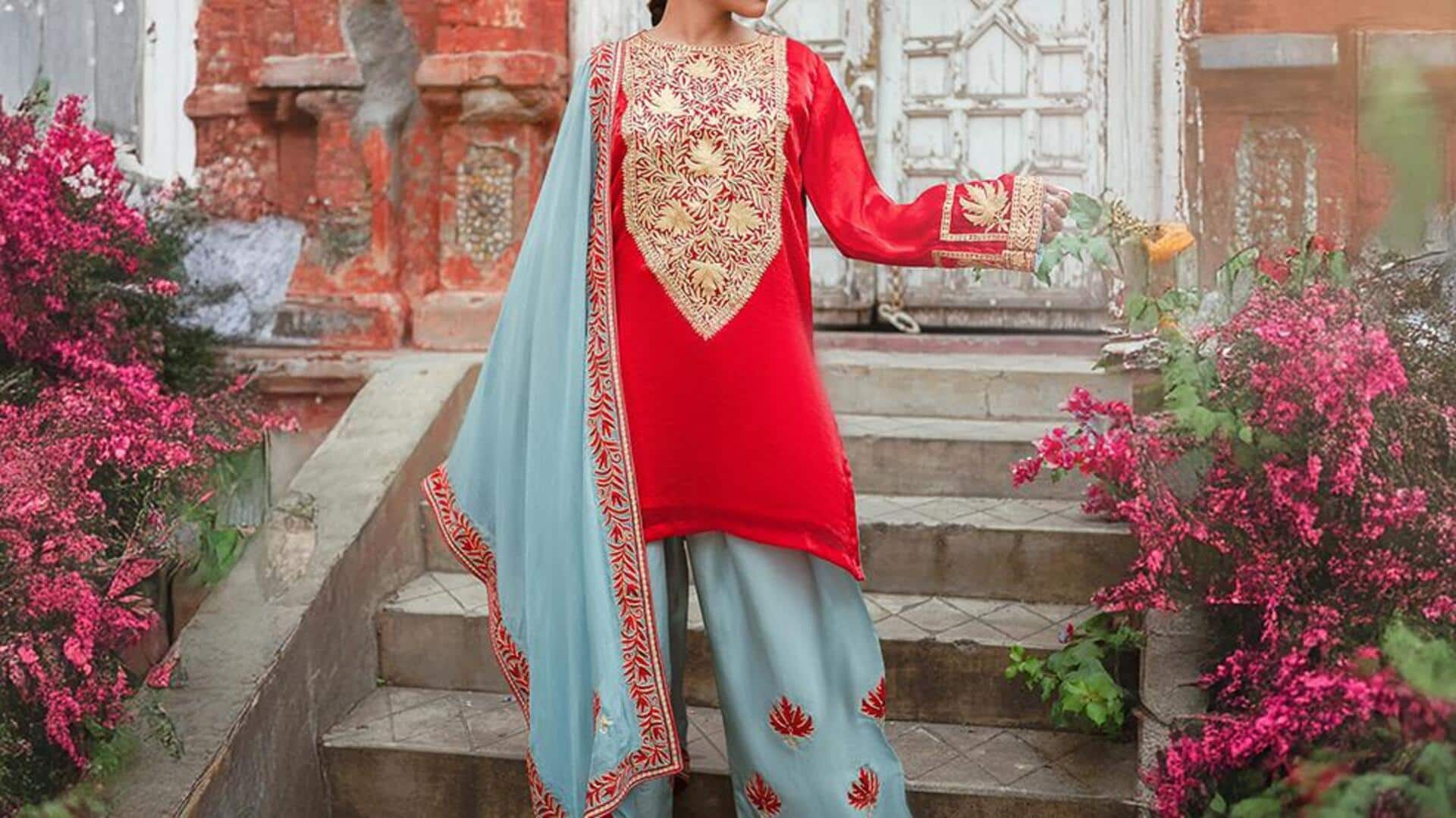 Siluet tradisional dalam tren mode India modern