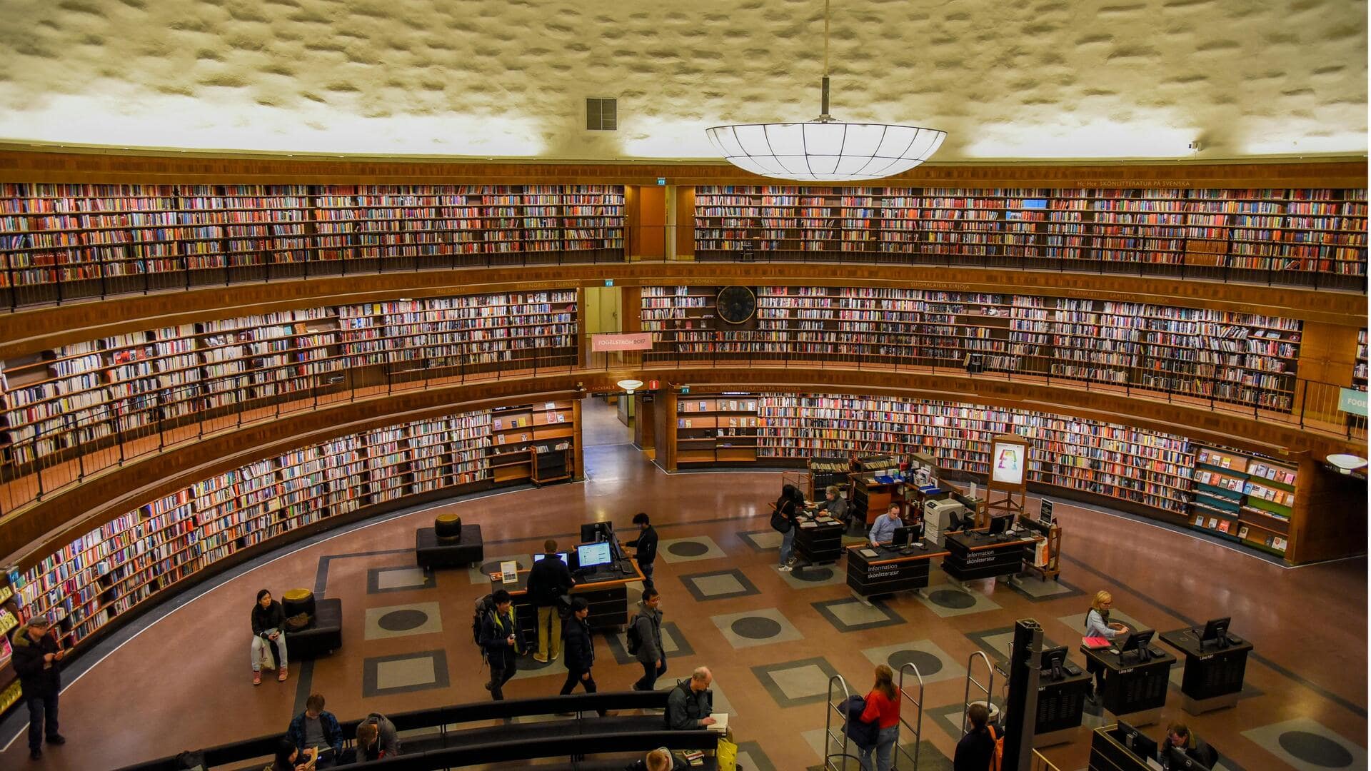 Menemukan Perpustakaan Unik di Kota Indah Swedia