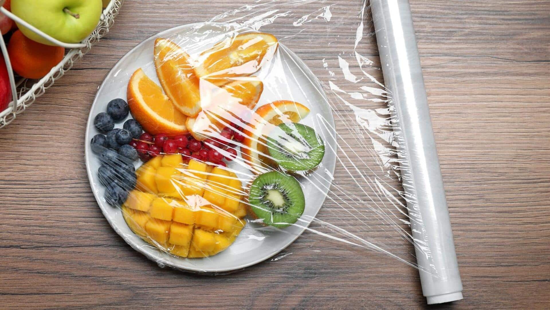 5 Manfaat Tersembunyi dari Plastic Wrap untuk Keperluan Dapur Anda 5 Manfaat Tersembunyi dari Plastic Wrap untuk Keperluan Dapur Anda