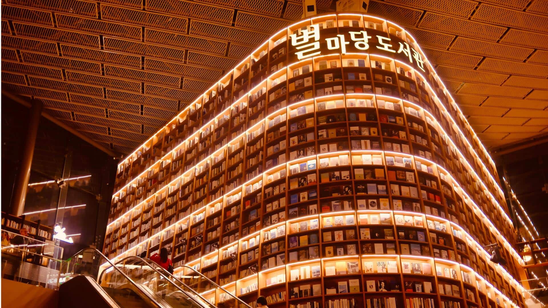 Lima Toko Buku dengan Desain Unik di Seoul