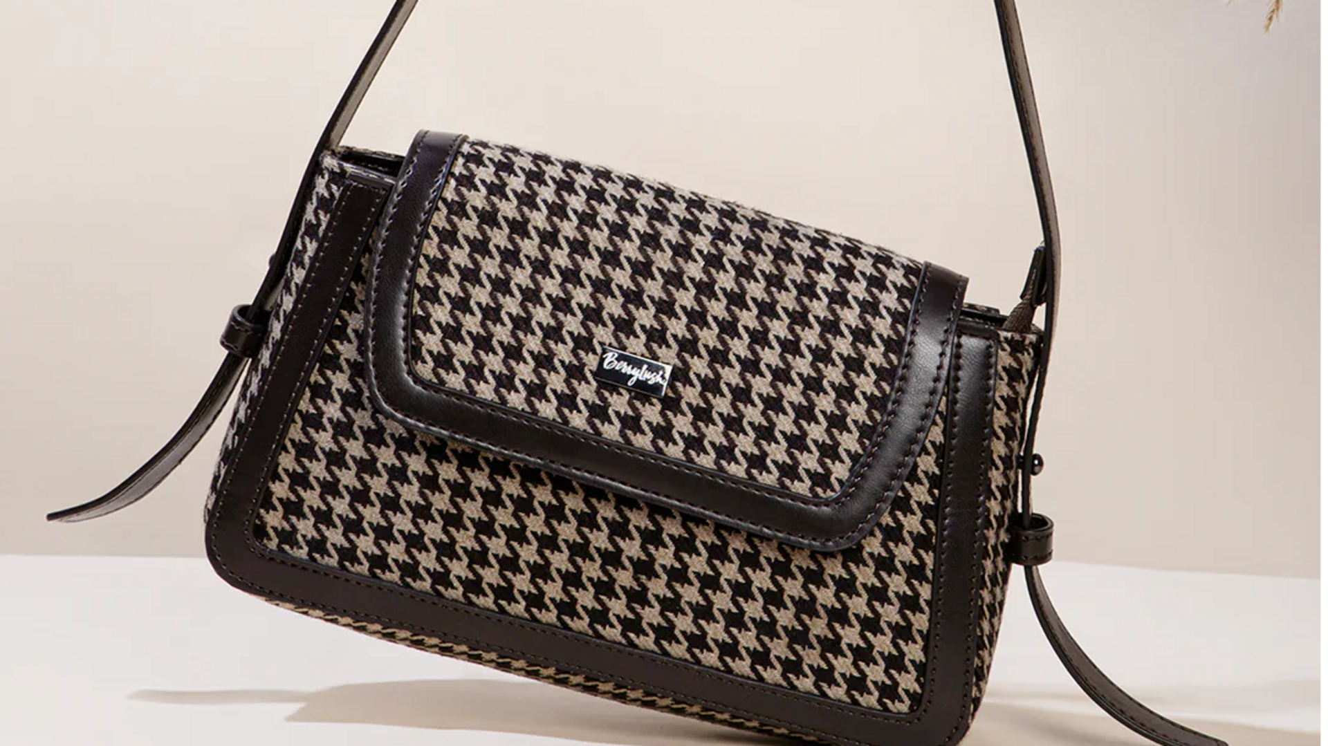 Tas tali yang wajib dicoba untuk melengkapi pakaian musim dingin India Anda