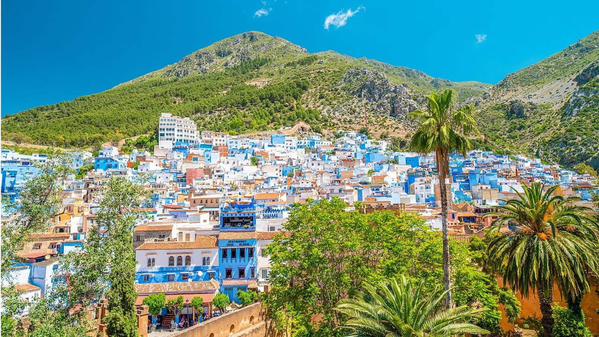 Jalanan Berwarna Pastel di Chefchaouen, Maroko