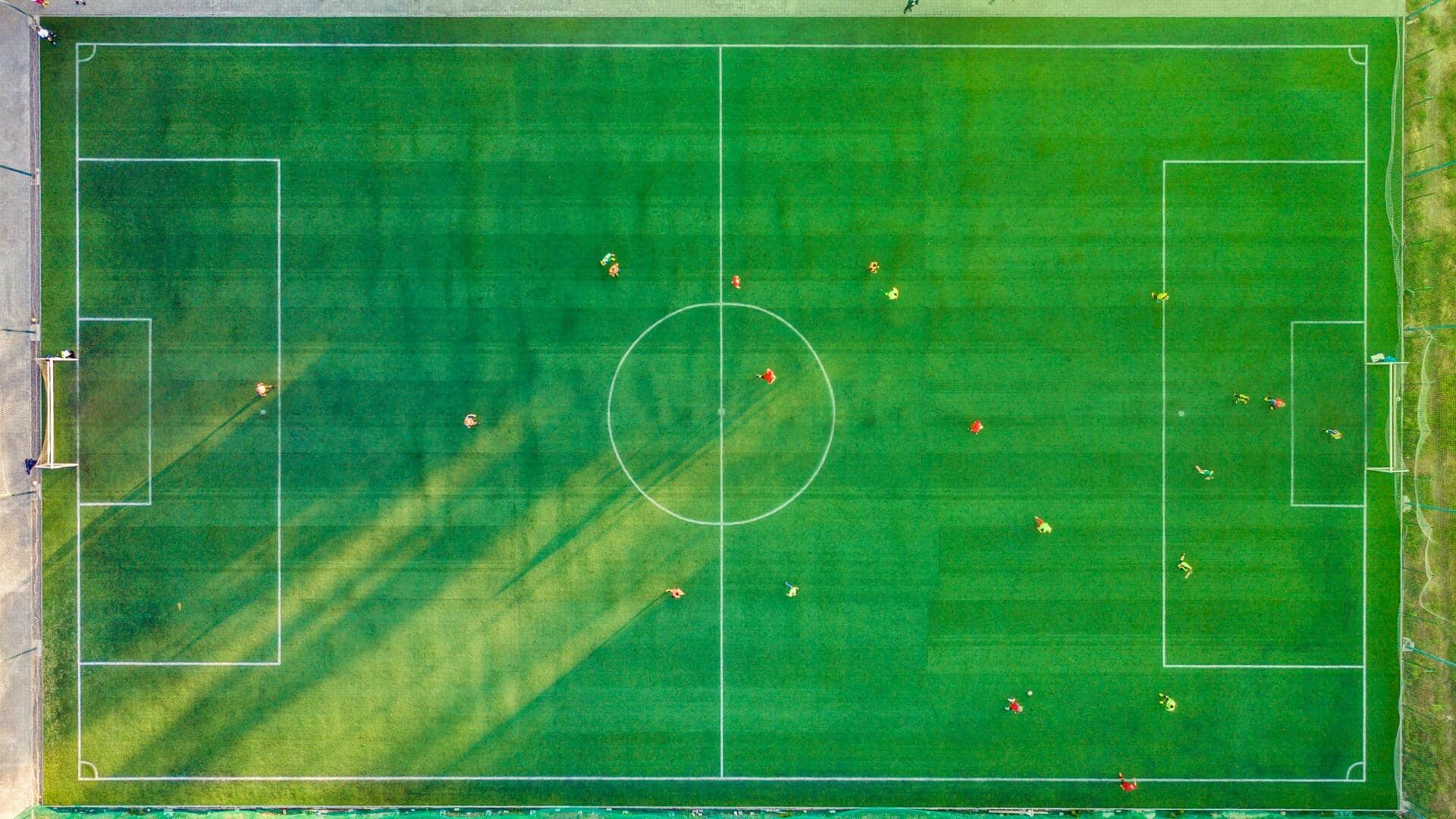 Mengapa lapangan sepak bola memiliki ukuran tertentu?