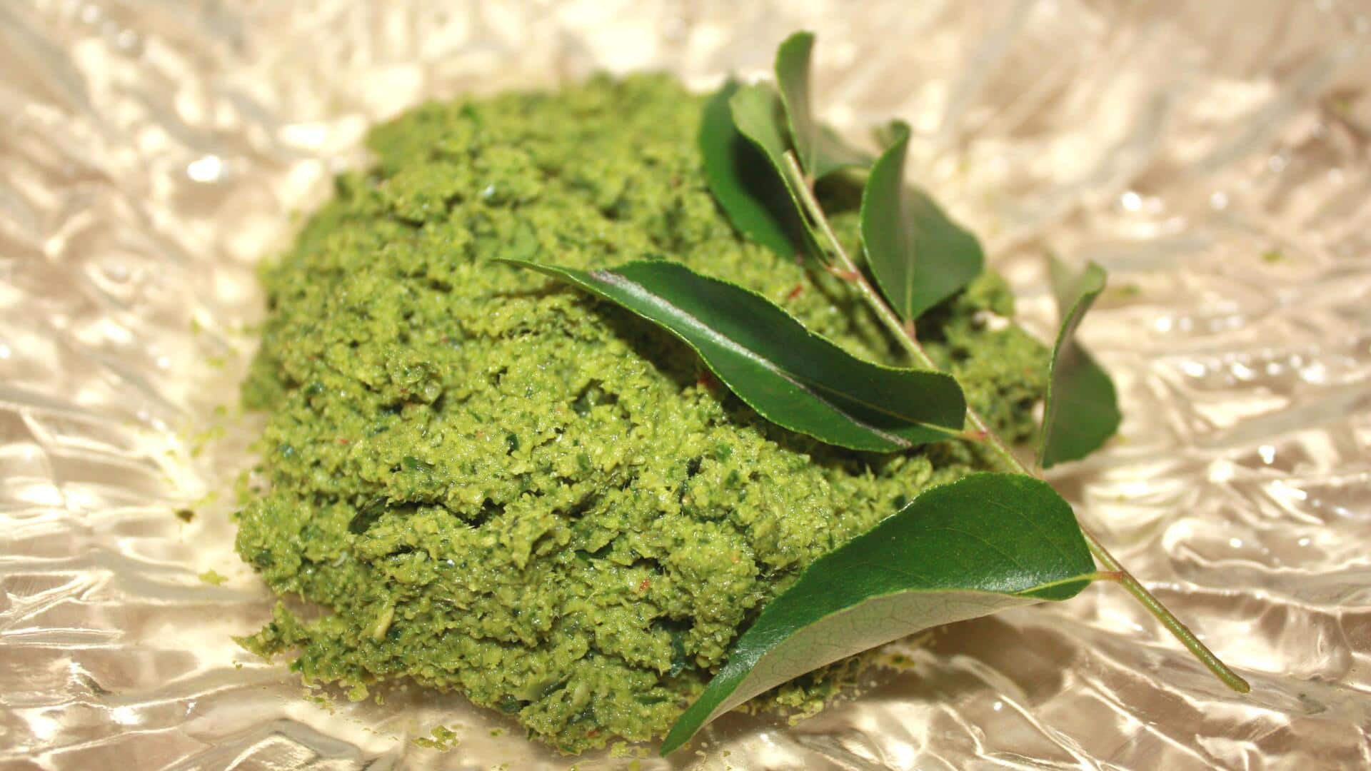 5 Hidangan Berbasis Daun Kari yang Wajib Anda Cicipi 