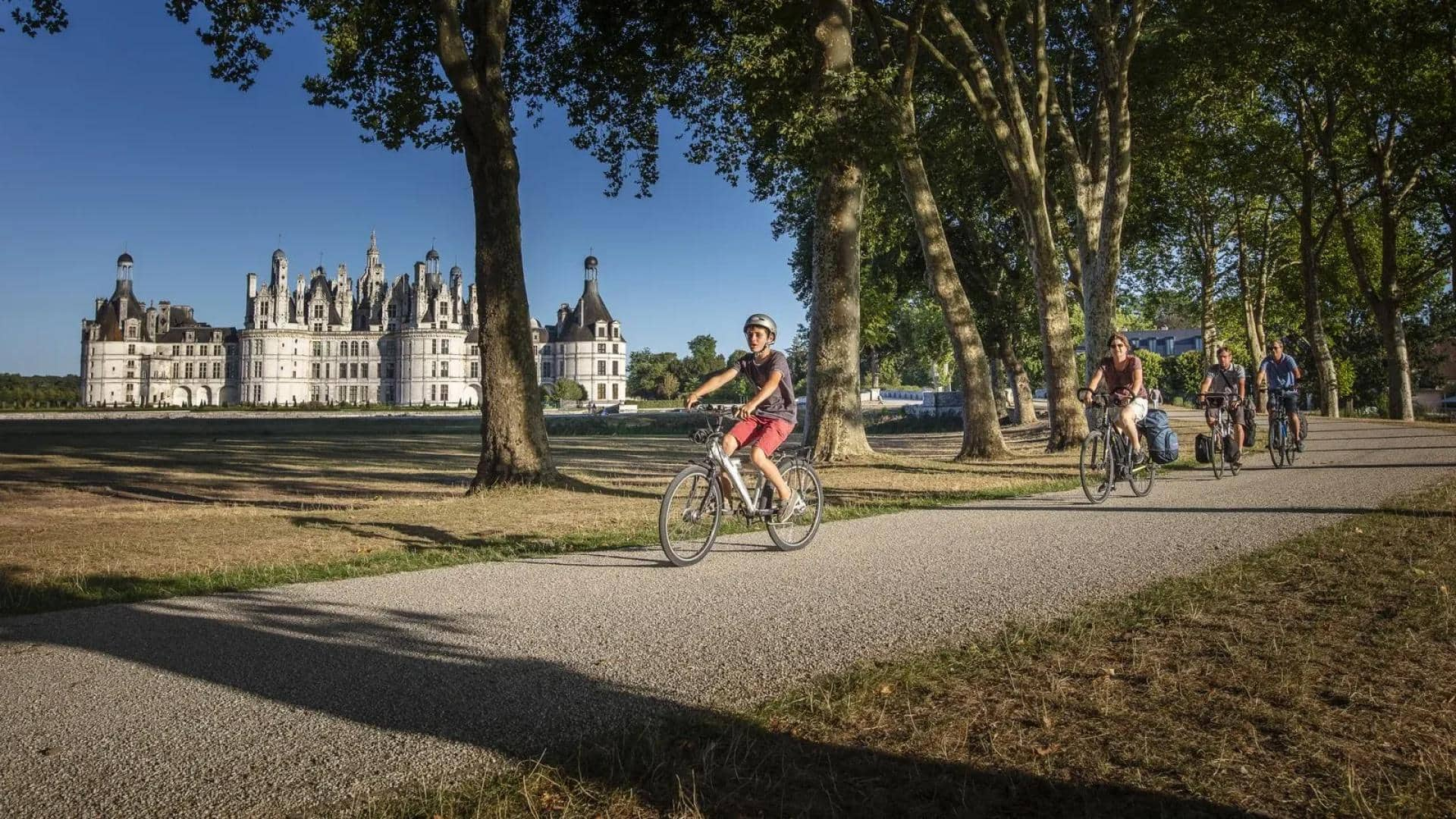 Menjelajahi Keindahan Chateau De Chambord, Prancis