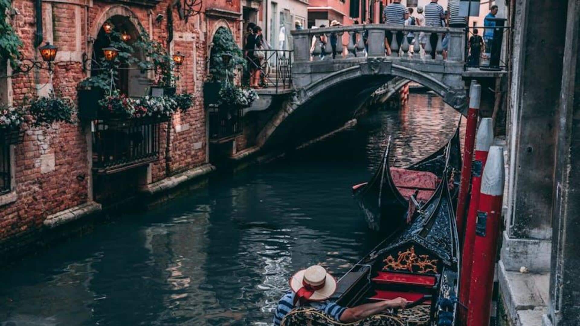 Menjelajahi Kanal Sambil Mengenal Budaya Venesia Menjelajahi Kanal Sambil Mengenal Budaya Venesia