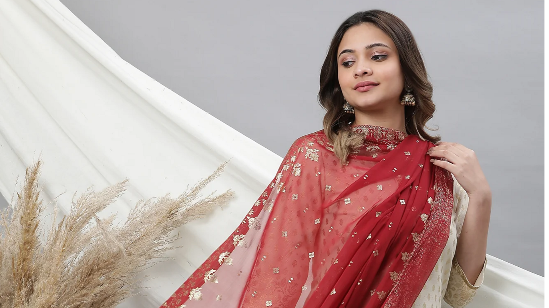 Kain tenun India: Harta karun abadi untuk lemari pakaian modern