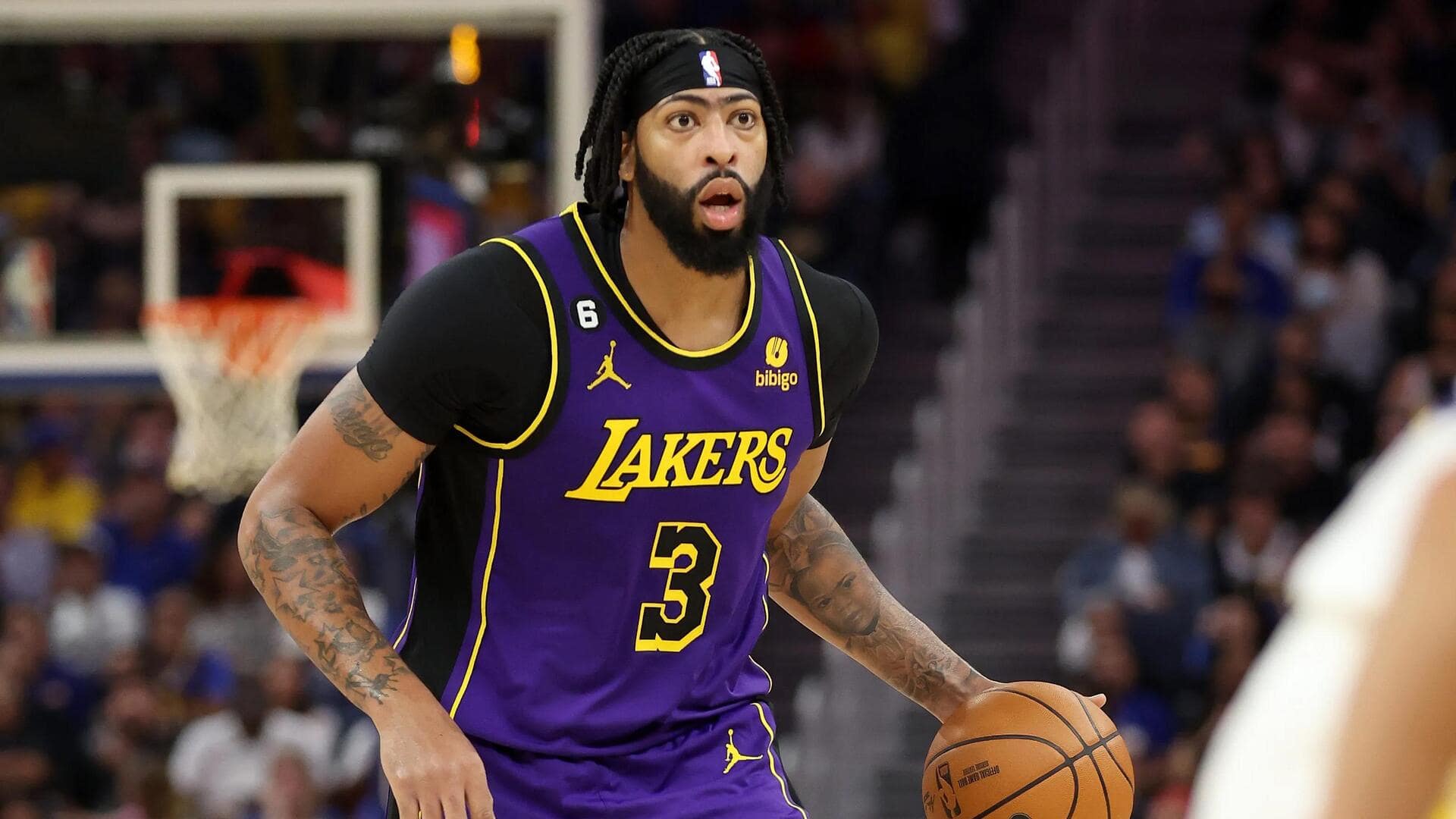 Mengungkap Alasan Pemain Basket yang Mengunyah Permen Karet saat Bertanding Mengungkap Alasan Pemain Basket yang Mengunyah Permen Karet saat Bertanding