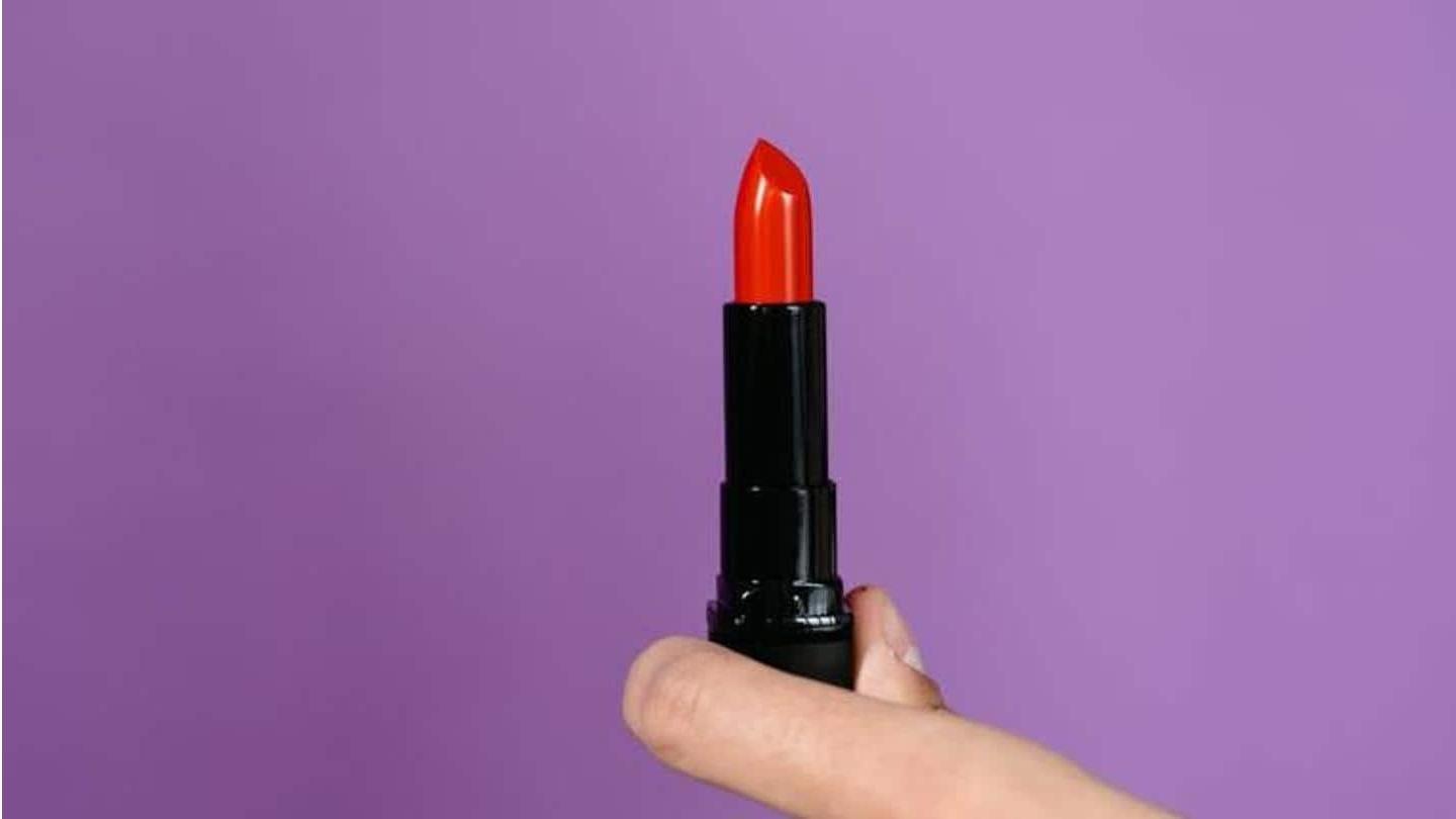 Cara menemukan lipstik merah yang sempurna