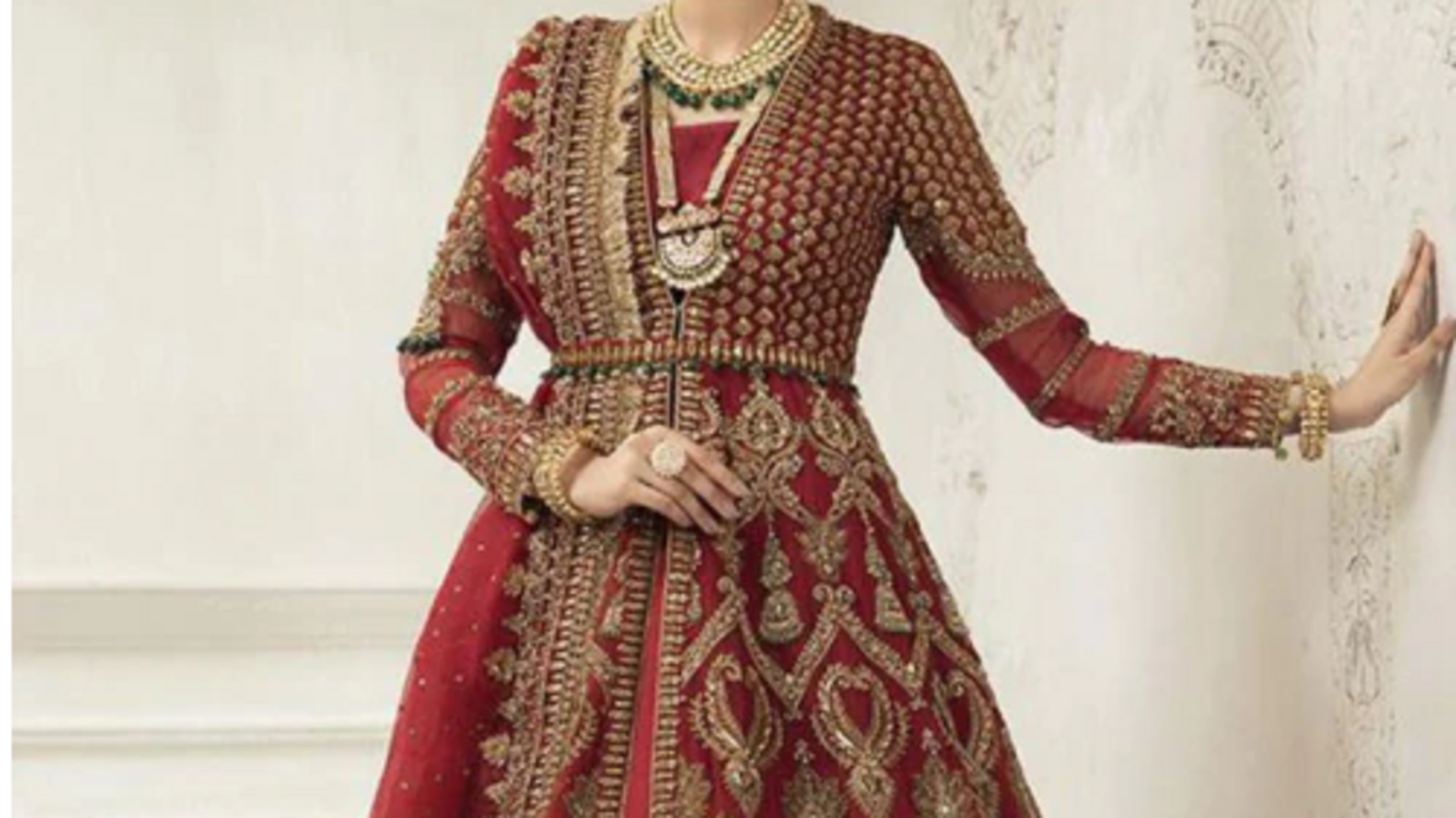 Gaya gaun India yang mengalir untuk musim panas