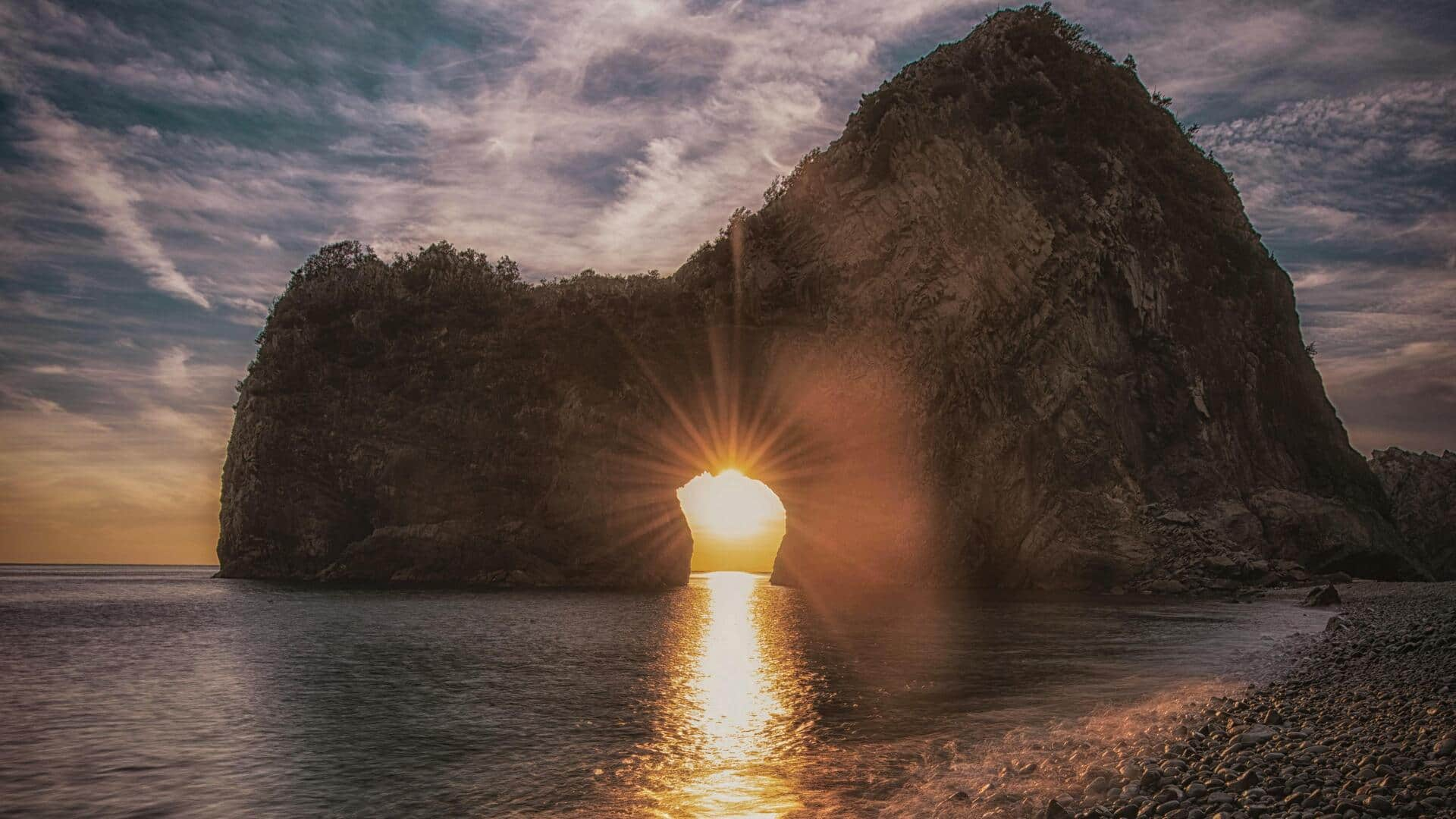 Menjelajahi Keindahan Pulau Vulkanik Izu, Jepang