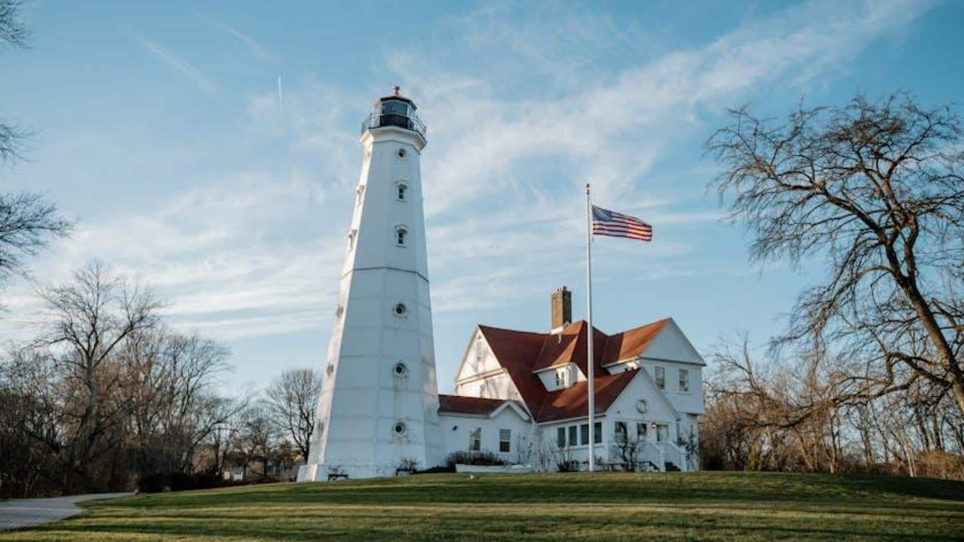 Menjelajahi Gua Tersembunyi di Kepulauan Apostle, Wisconsin, AS